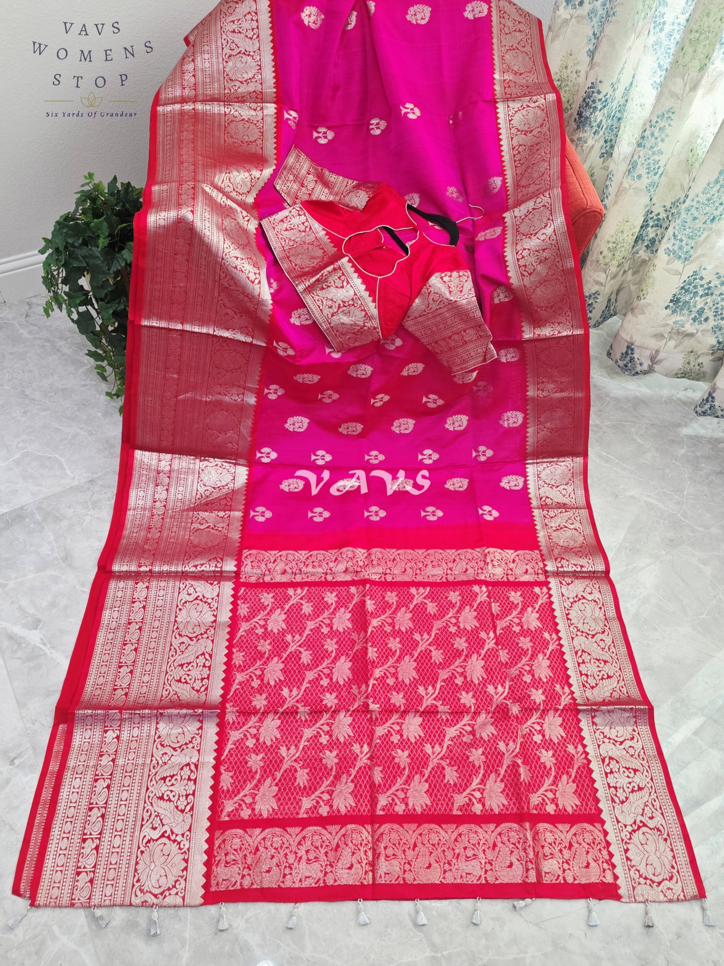 Royal Rani Pink Pure Venkatagiri Pattu Handloom Saree with Silver Zari Stitched Blouse