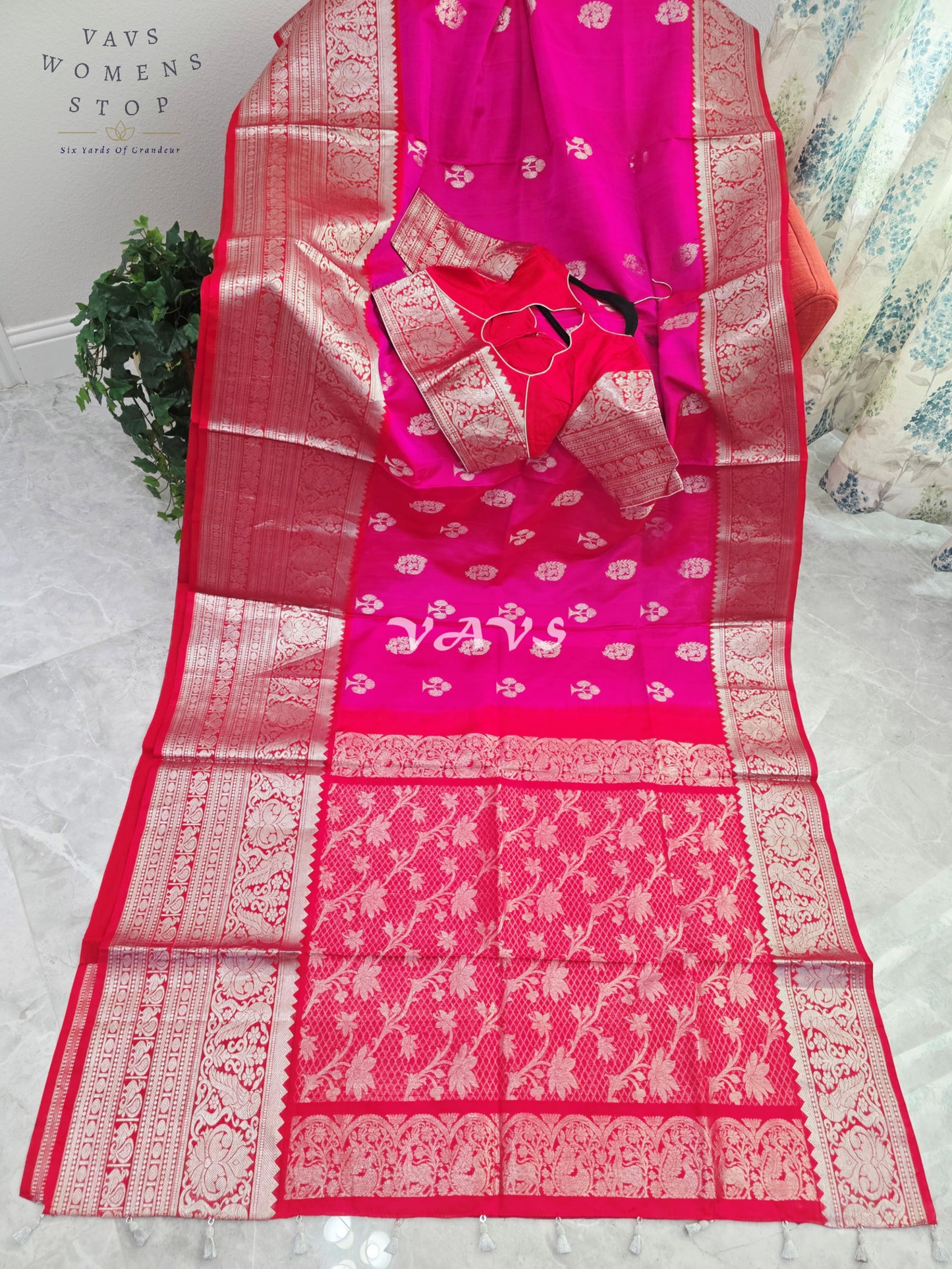 Royal Rani Pink Pure Venkatagiri Pattu Handloom Saree with Silver Zari Stitched Blouse
