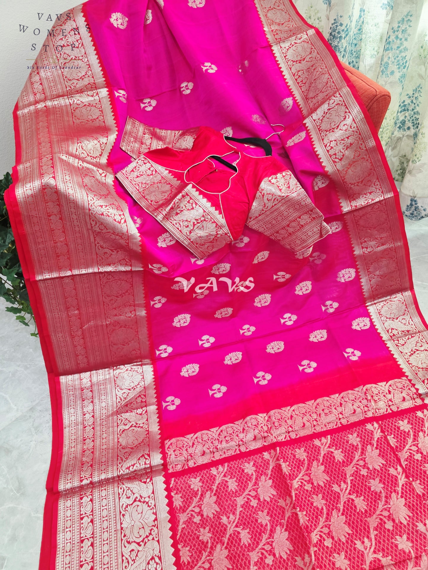 Royal Rani Pink Pure Venkatagiri Pattu Handloom Saree with Silver Zari Stitched Blouse
