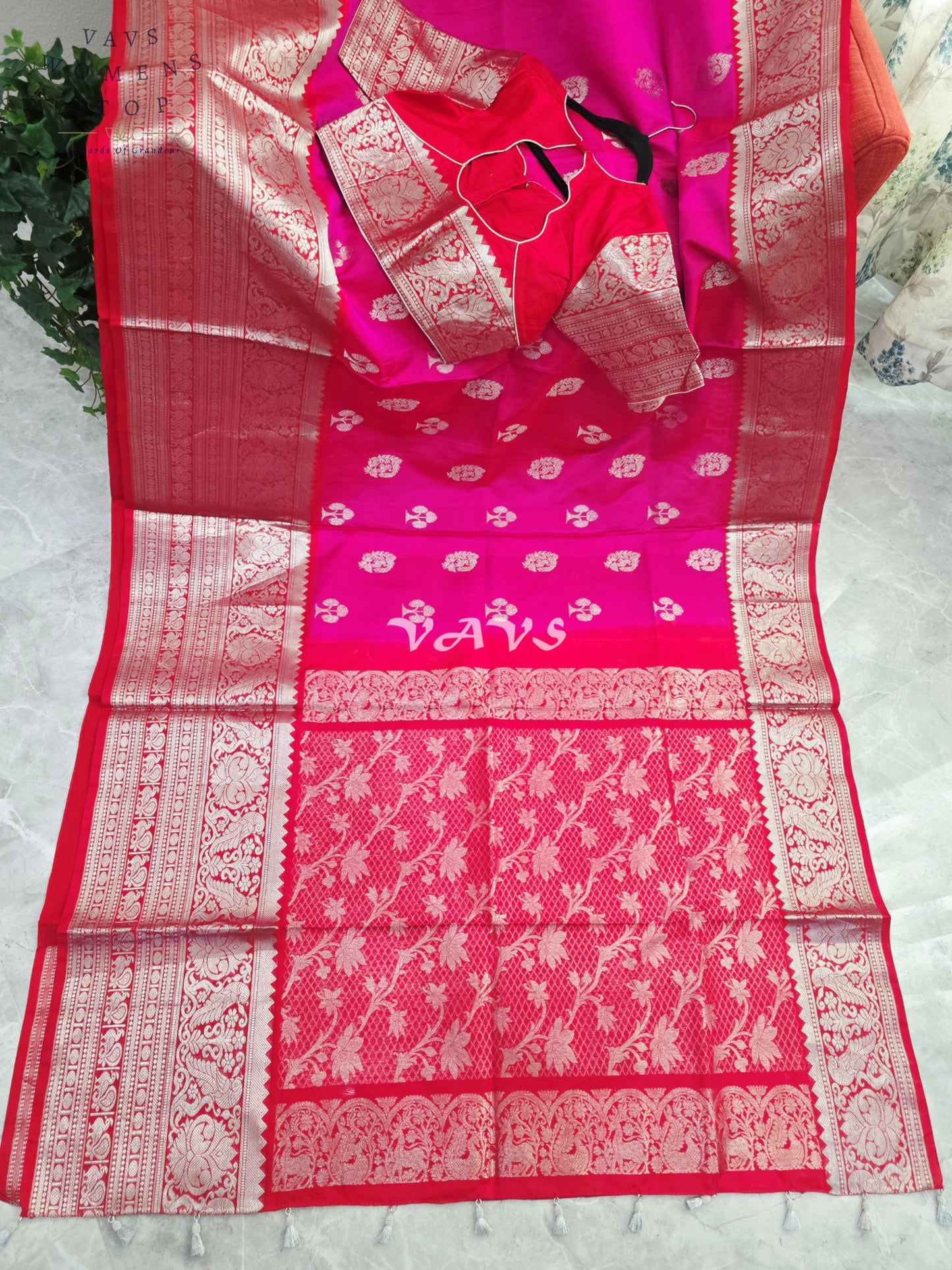 Royal Rani Pink Pure Venkatagiri Pattu Handloom Saree with Silver Zari Stitched Blouse