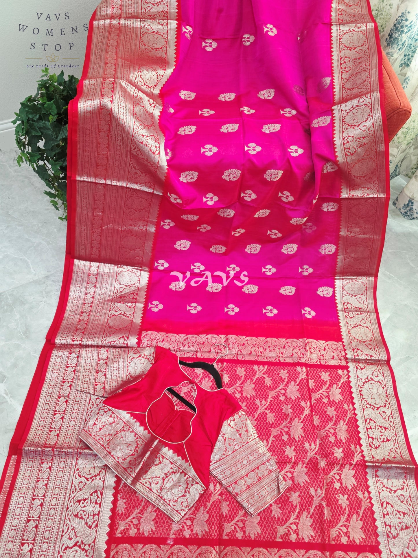 Royal Rani Pink Pure Venkatagiri Pattu Handloom Saree with Silver Zari Stitched Blouse