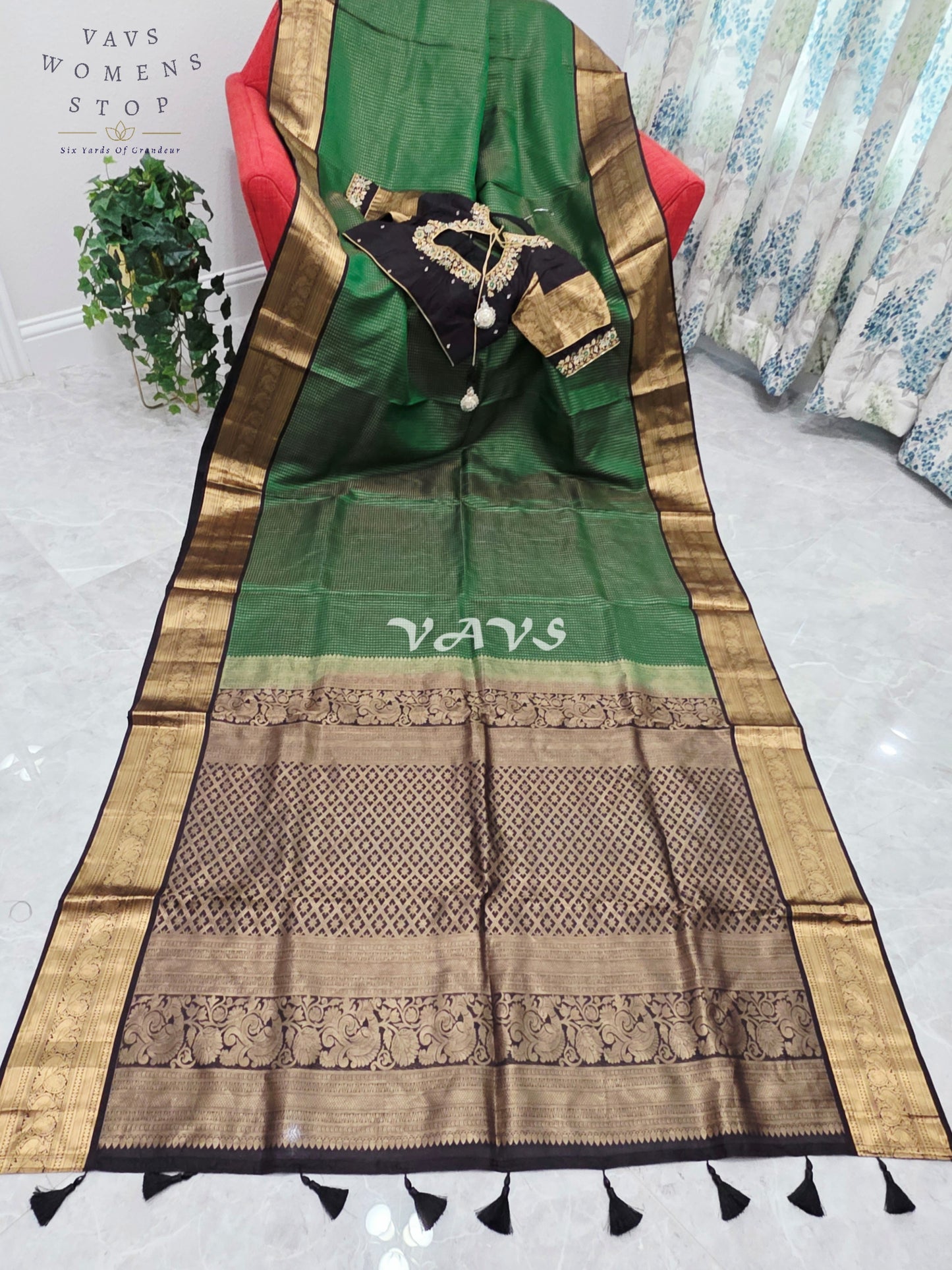 Royal Emerald Green Pure Kanchi Soft Silk Saree with Dark Cocoa Brown & Antique Gold Zari Border and Maggam Blouse Size 36–42