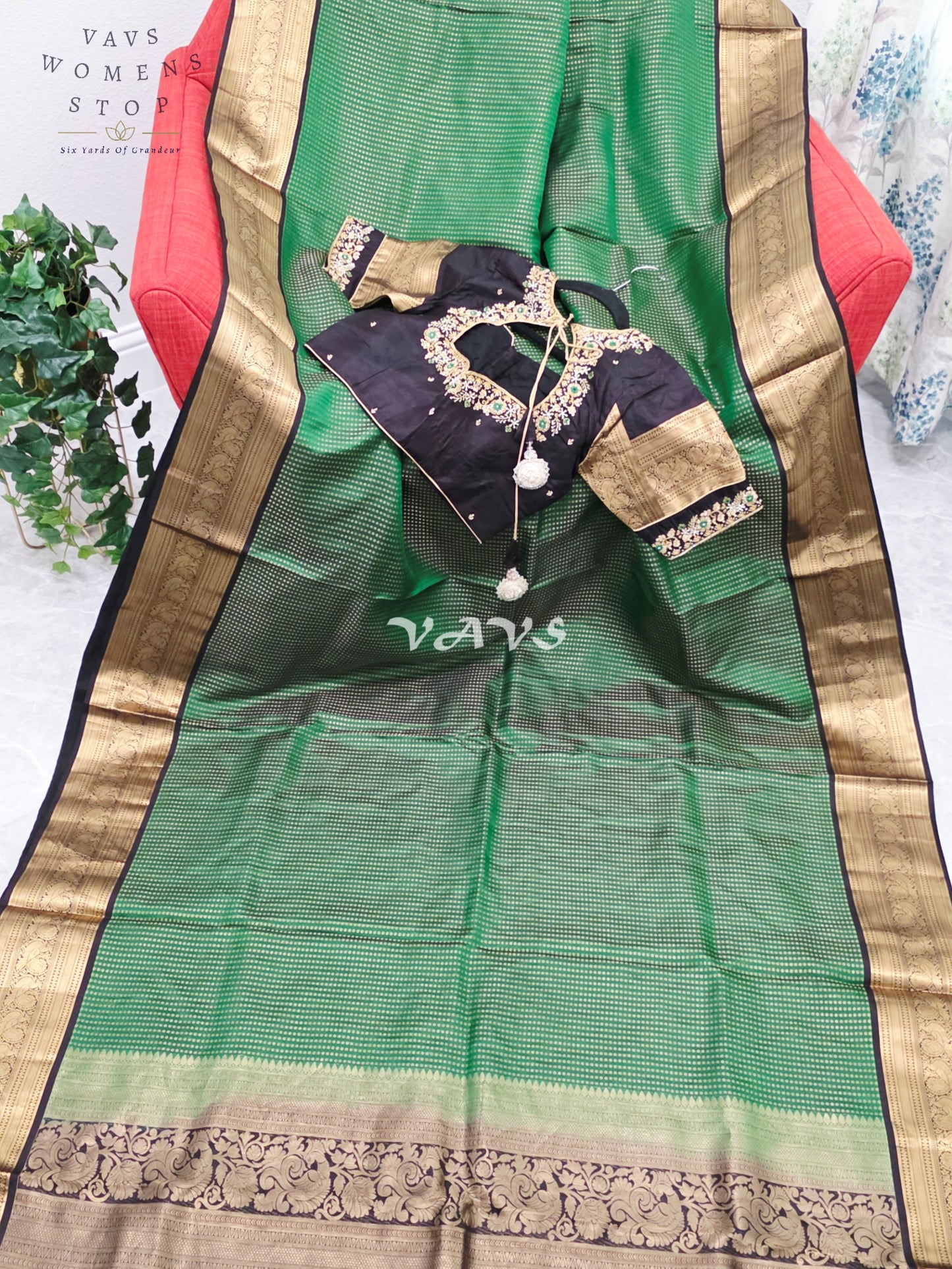 Royal Emerald Green Pure Kanchi Soft Silk Saree with Dark Cocoa Brown & Antique Gold Zari Border and Maggam Blouse Size 36–42
