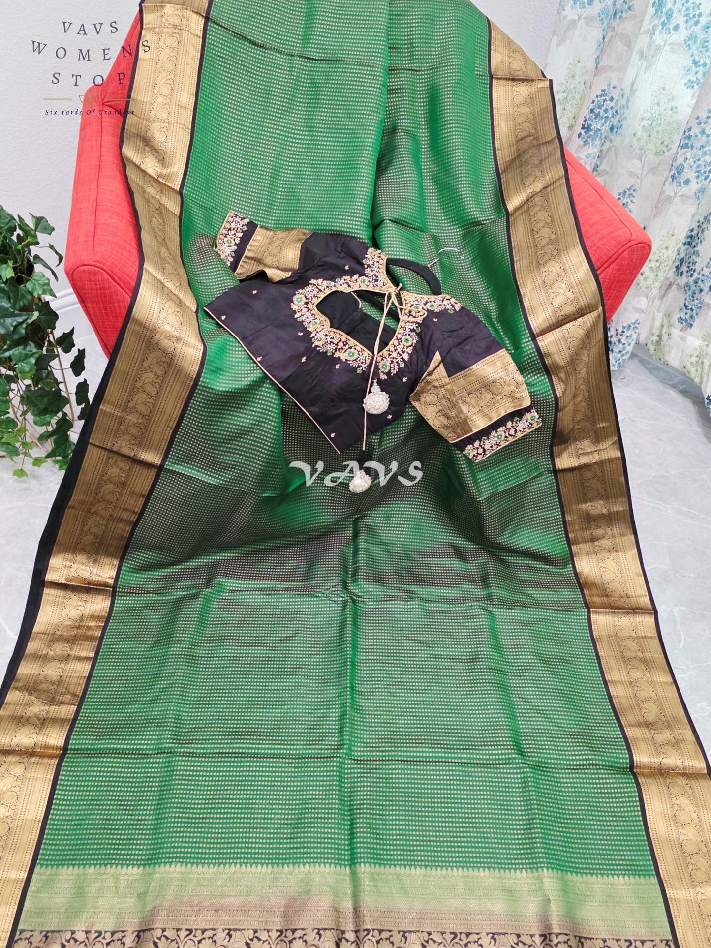 Royal Emerald Green Pure Kanchi Soft Silk Saree with Dark Cocoa Brown & Antique Gold Zari Border and Maggam Blouse Size 36–42