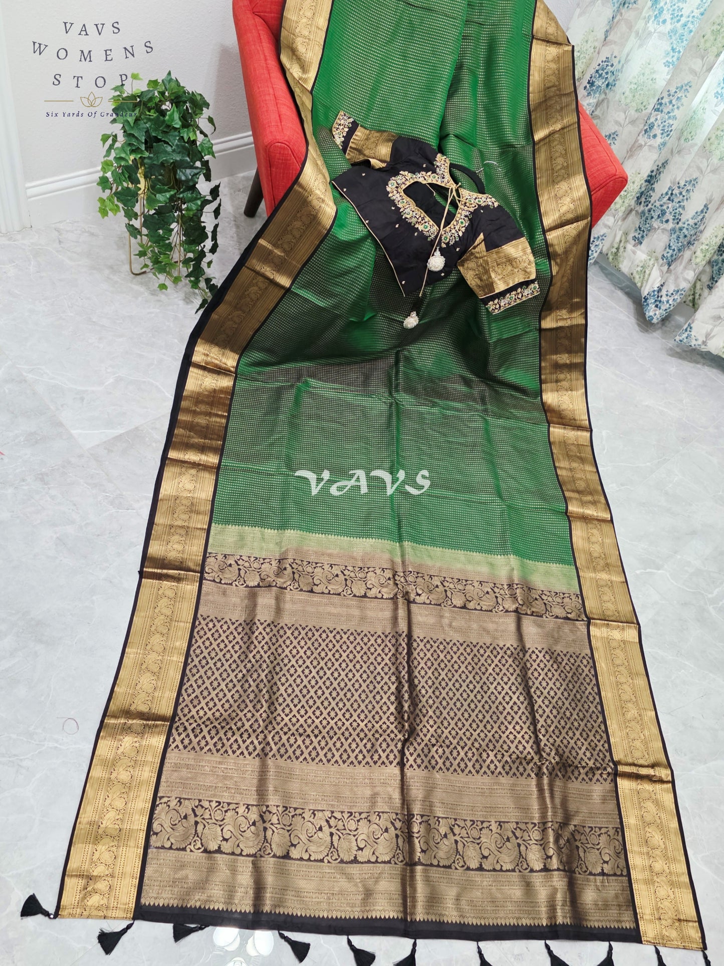 Royal Emerald Green Pure Kanchi Soft Silk Saree with Dark Cocoa Brown & Antique Gold Zari Border and Maggam Blouse Size 36–42