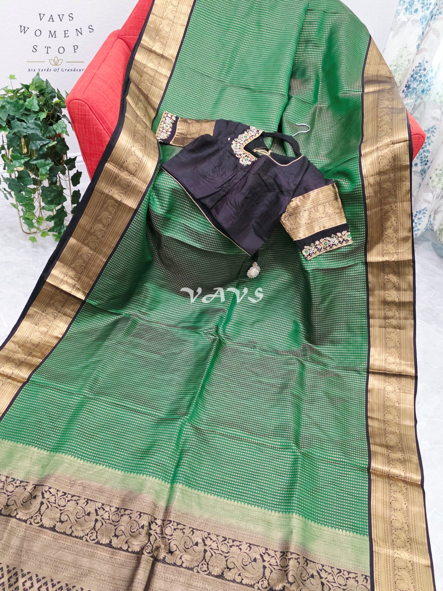 Royal Emerald Green Pure Kanchi Soft Silk Saree with Dark Cocoa Brown & Antique Gold Zari Border and Maggam Blouse Size 36–42