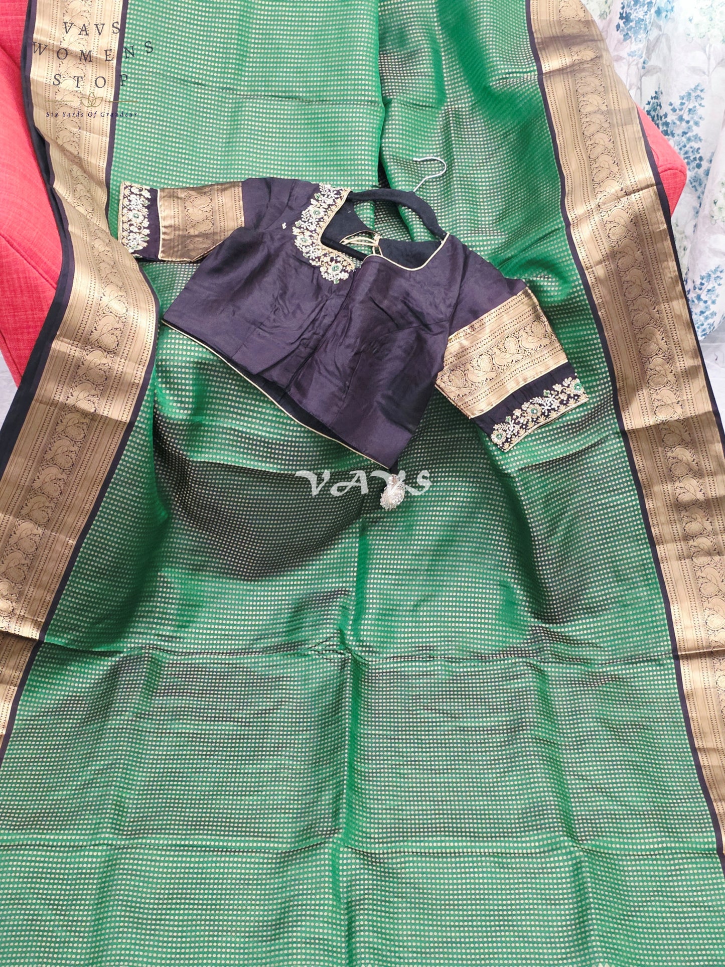 Royal Emerald Green Pure Kanchi Soft Silk Saree with Dark Cocoa Brown & Antique Gold Zari Border and Maggam Blouse Size 36–42