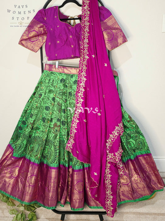 Royal Emerald Green Floral Semi Gadwal Lehenga Set with Rani Pink Chinon Chiffon Dupatta & Blouse Size 40–46