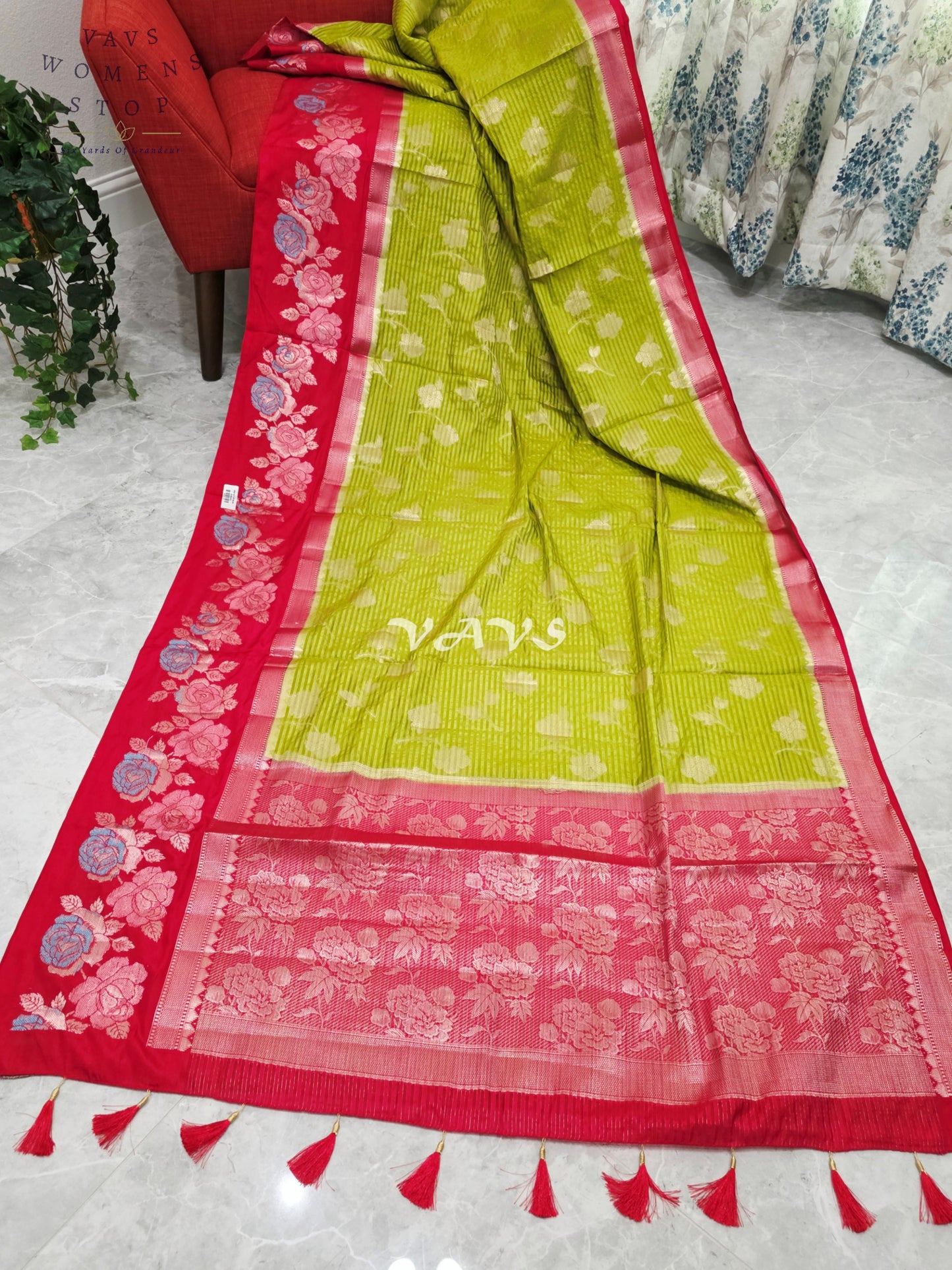 Royal Parrot Green Semi Warm Banarasi Saree with Crimson Red Floral Woven Border & Unstitched Blouse Piece