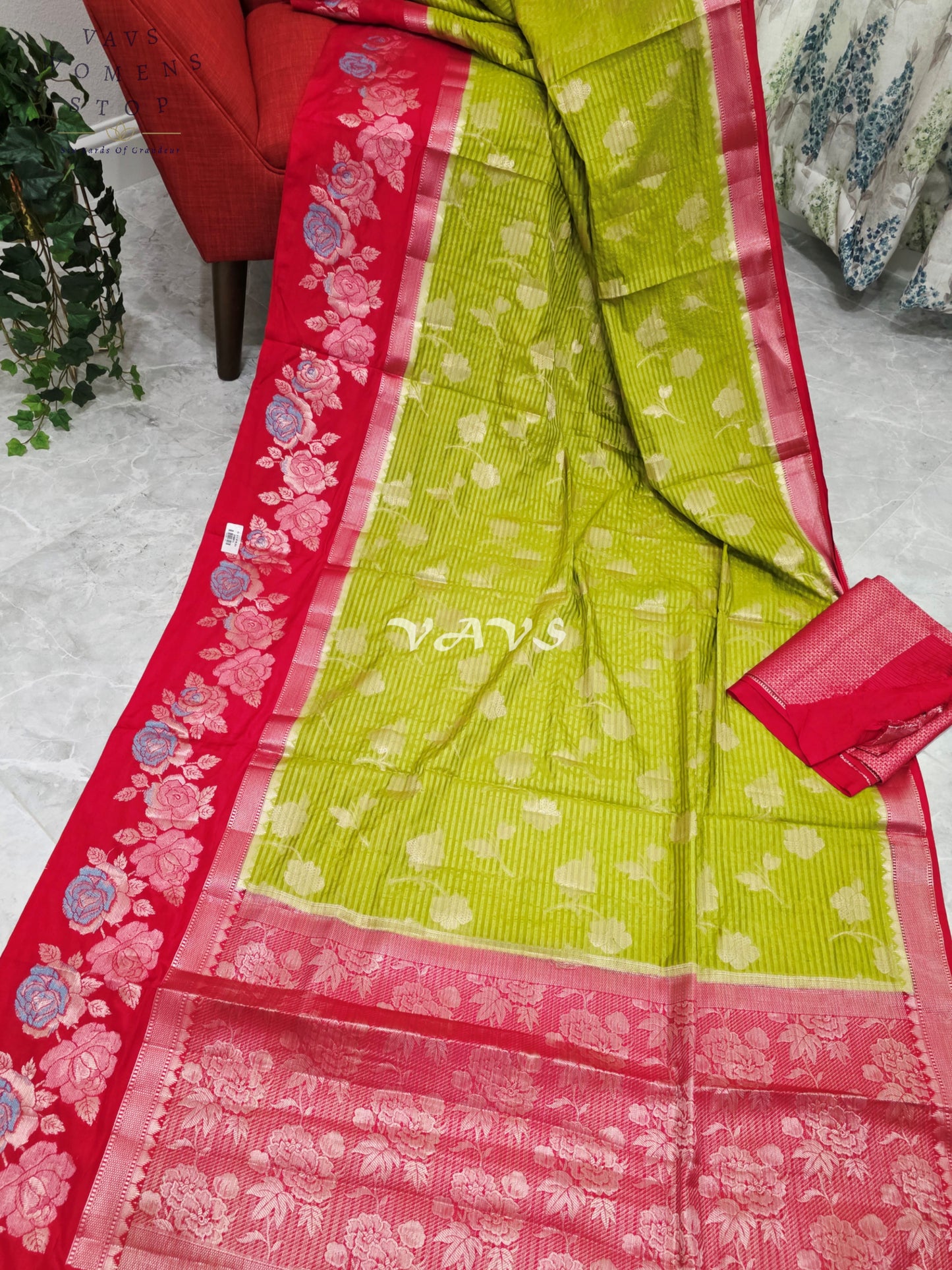 Royal Parrot Green Semi Warm Banarasi Saree with Crimson Red Floral Woven Border & Unstitched Blouse Piece