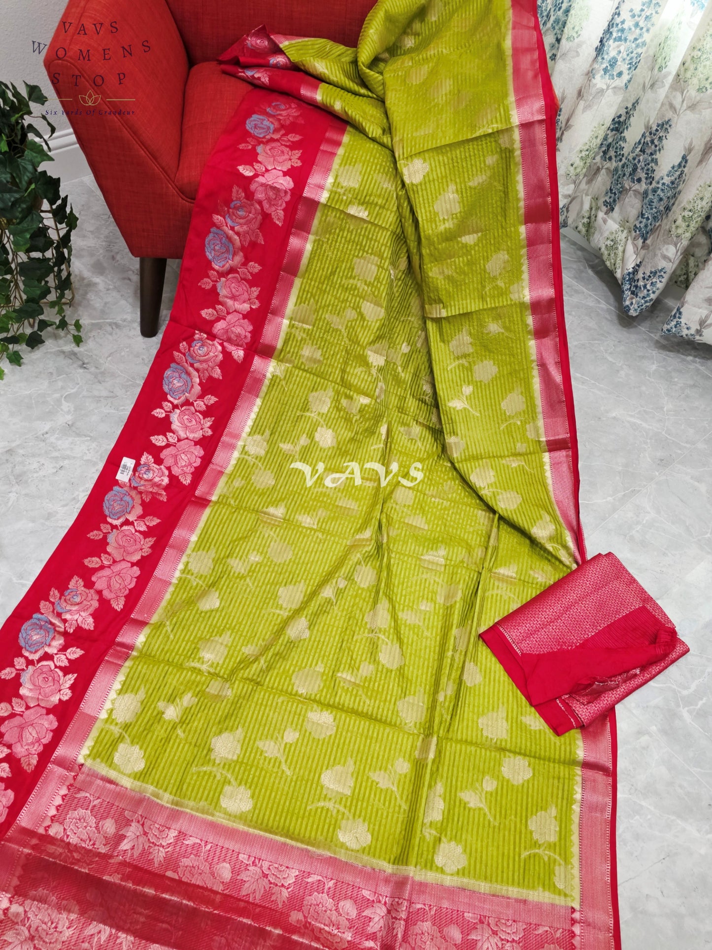 Royal Parrot Green Semi Warm Banarasi Saree with Crimson Red Floral Woven Border & Unstitched Blouse Piece