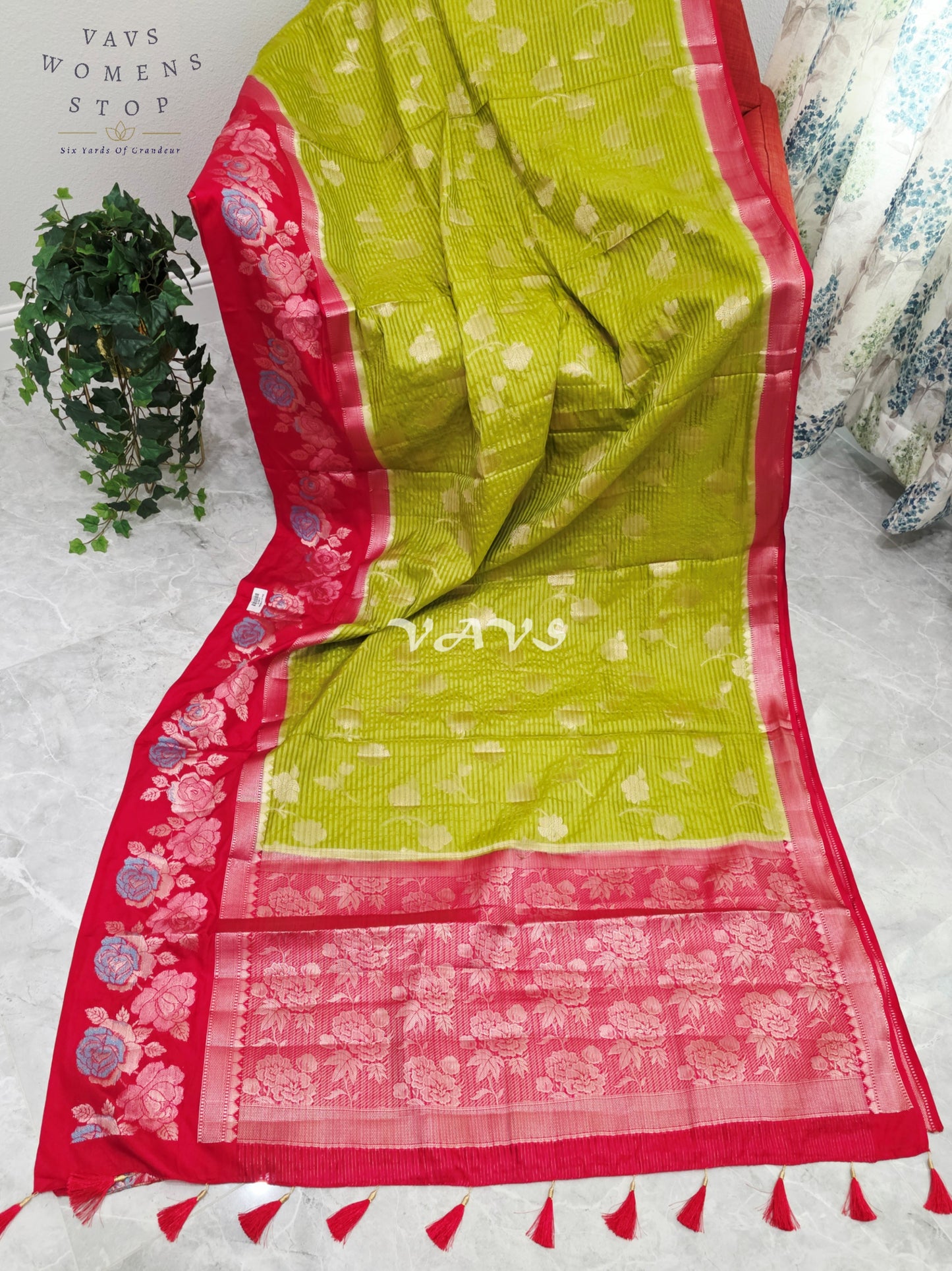 Royal Parrot Green Semi Warm Banarasi Saree with Crimson Red Floral Woven Border & Unstitched Blouse Piece