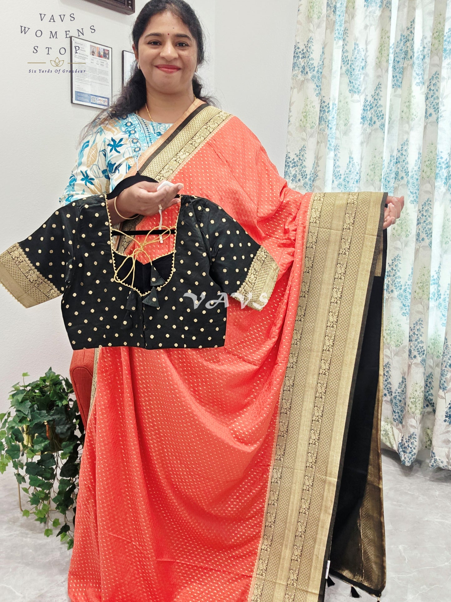 Fancy Semi Warm Benarasi Silk Saree - Blouse