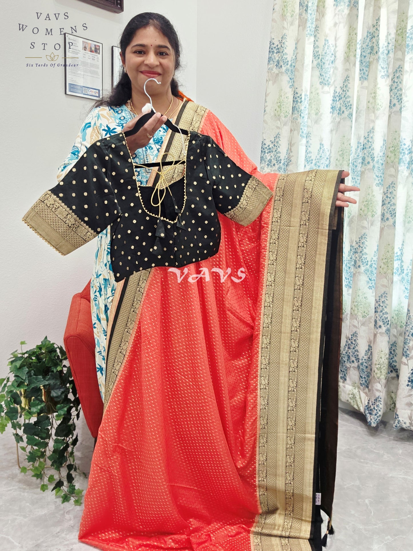 Fancy Semi Warm Benarasi Silk Saree - Blouse
