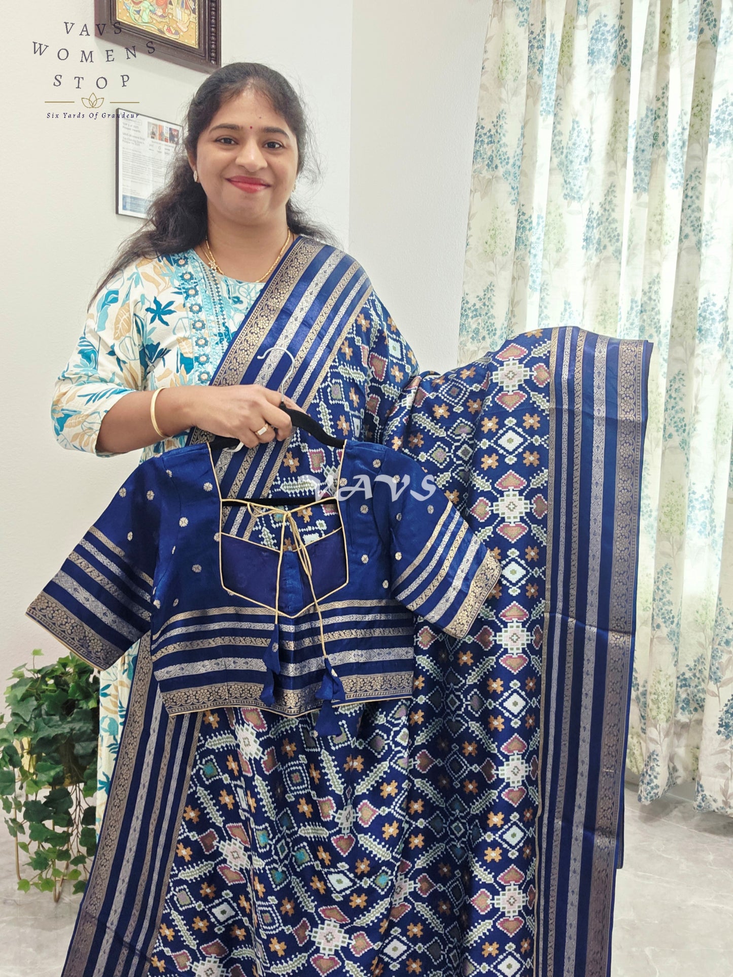 Royal Navy Blue & Antique Gold Benarasi Crepe Silk Patola Designer Saree with Stitched Blouse