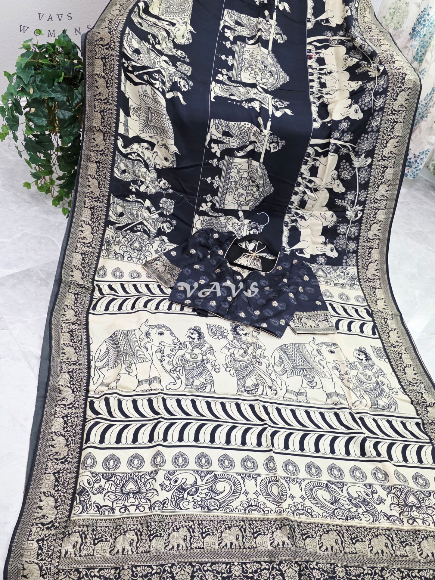 Royal Ebony Black Soft Munga Crepe Silk Kalamkari Print Saree with Mythological Border & Stitched Blouse Size 36-42