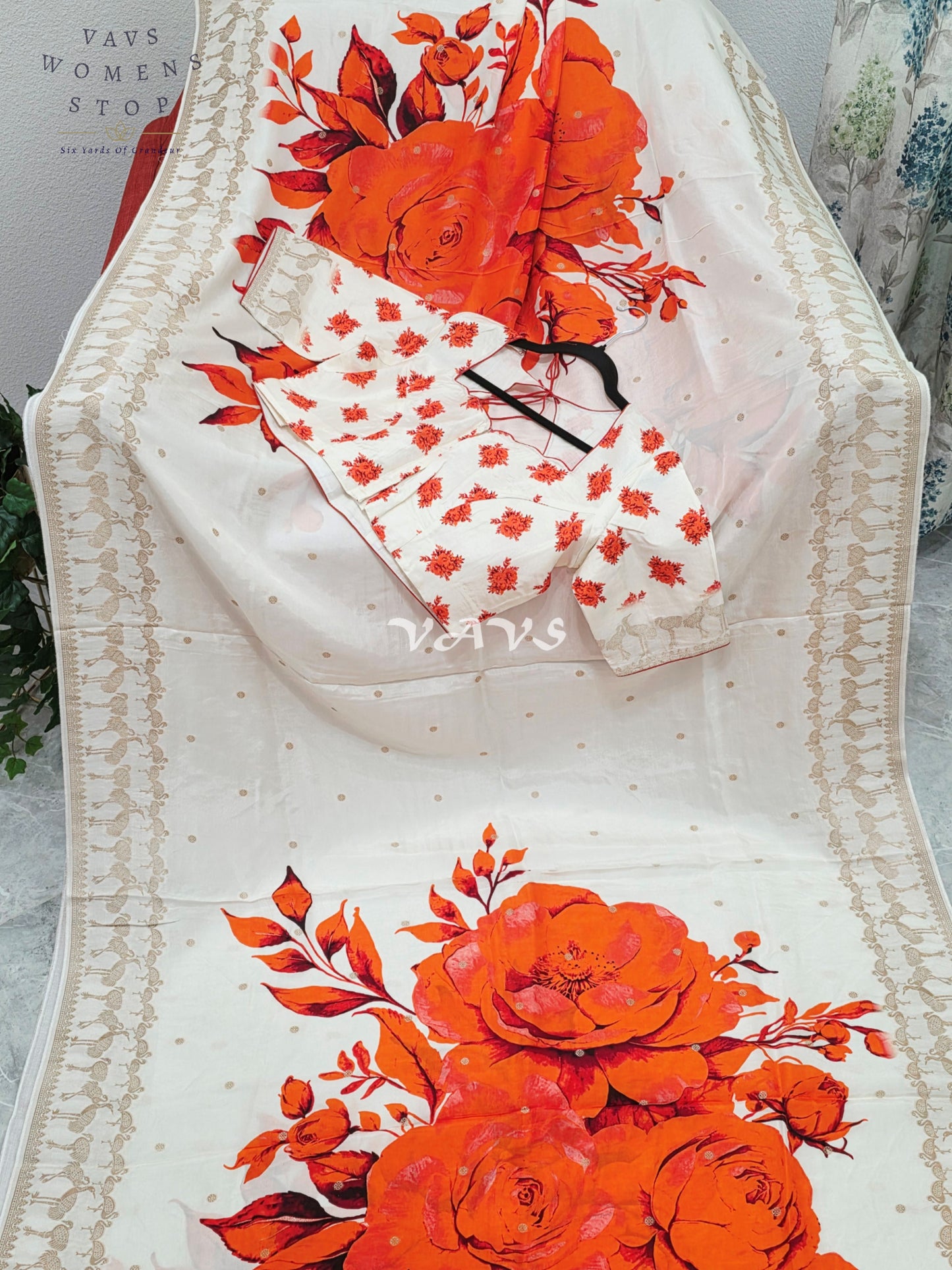 Royal Ivory Pearl Munga Crepe Silk Floral Print Designer Saree with Stitched Blouse Size 40-46