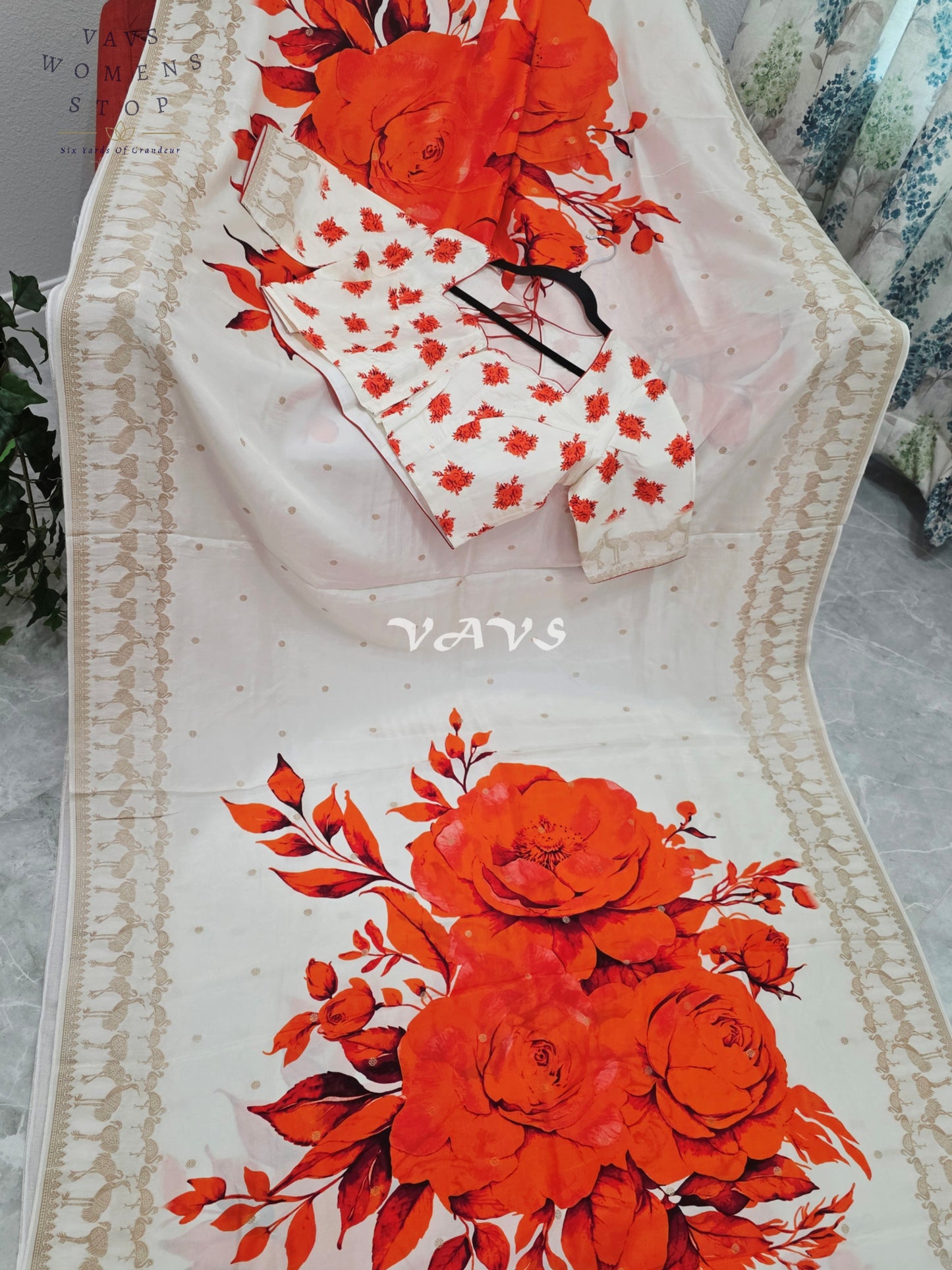 Royal Ivory Pearl Munga Crepe Silk Floral Print Designer Saree with Stitched Blouse Size 40-46