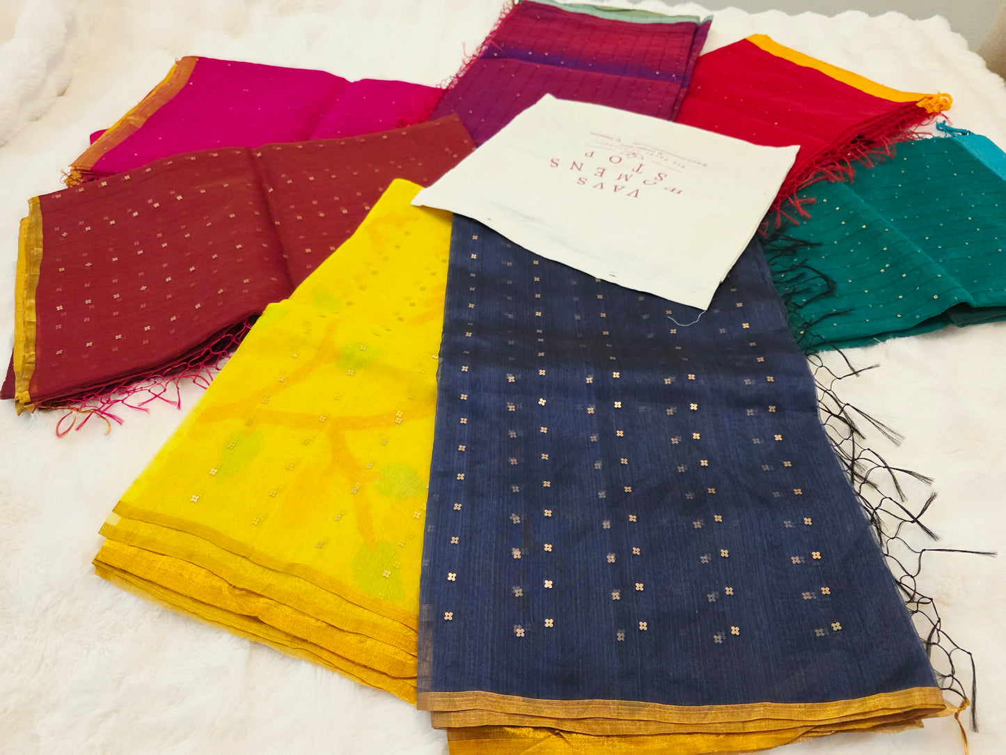 Pure Muslin Silk Saree Bundle with Sequins & Paithani Pallu – 7-Piece Set