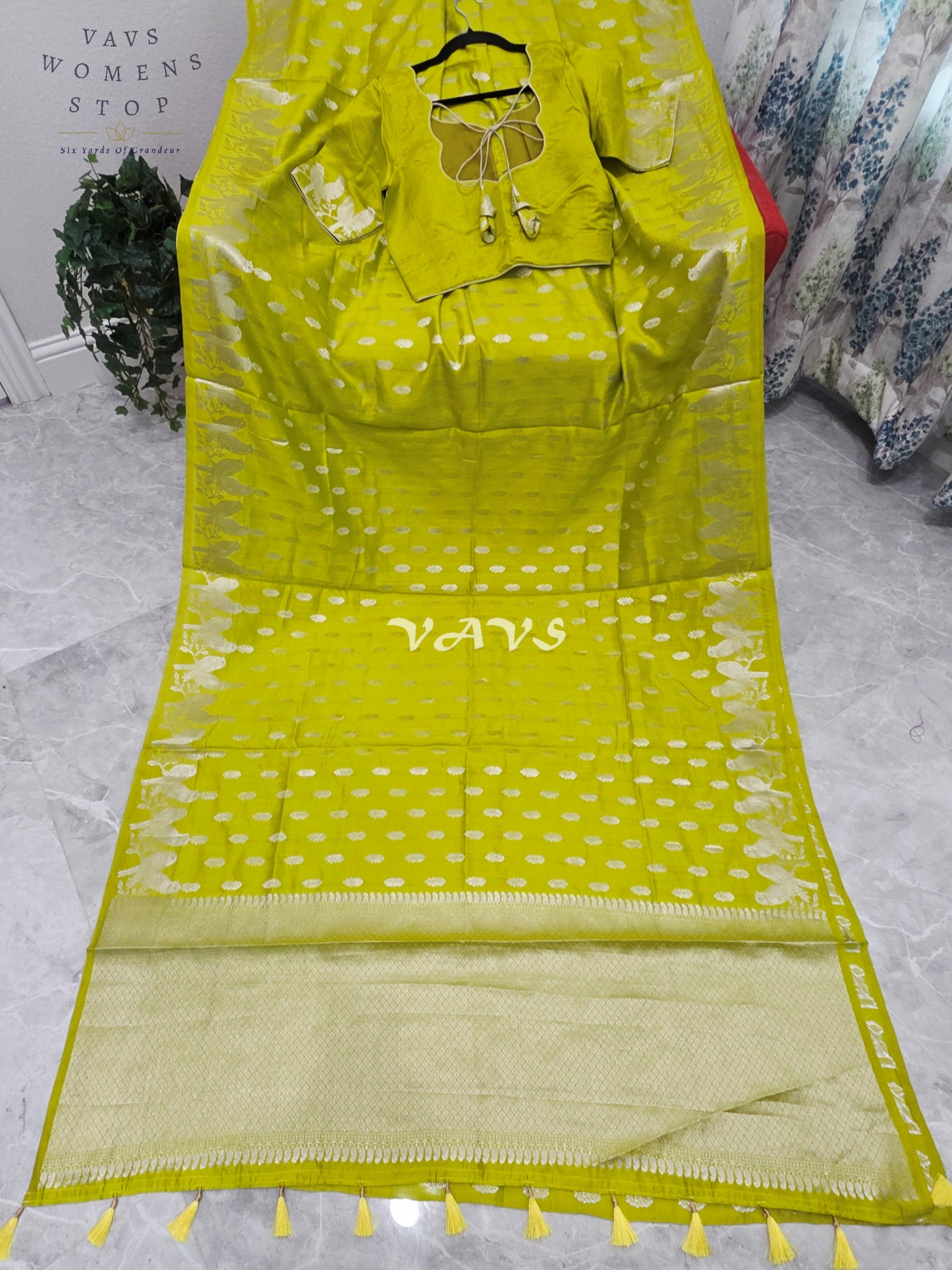 Luminous Parrot Lime Pure Kora Chiniya Pattu Silk Saree with Parrot Creeper Border & Stitched Blouse Size 36-42