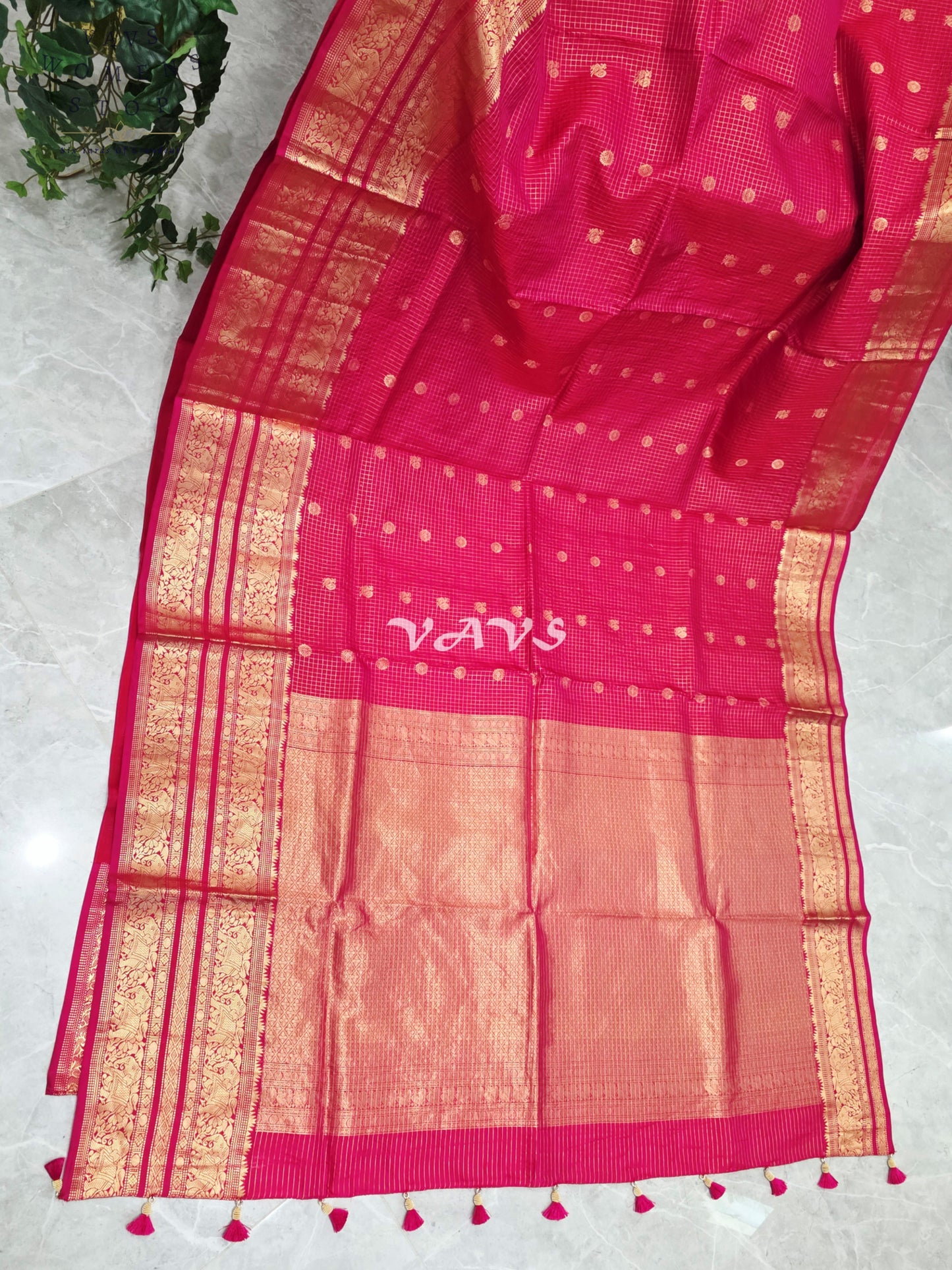 Royal Rani Pink Vintage Checks Pure Kanchi Soft Silk Saree with Antique Gold Zari & Maggam Blouse Size 34-40