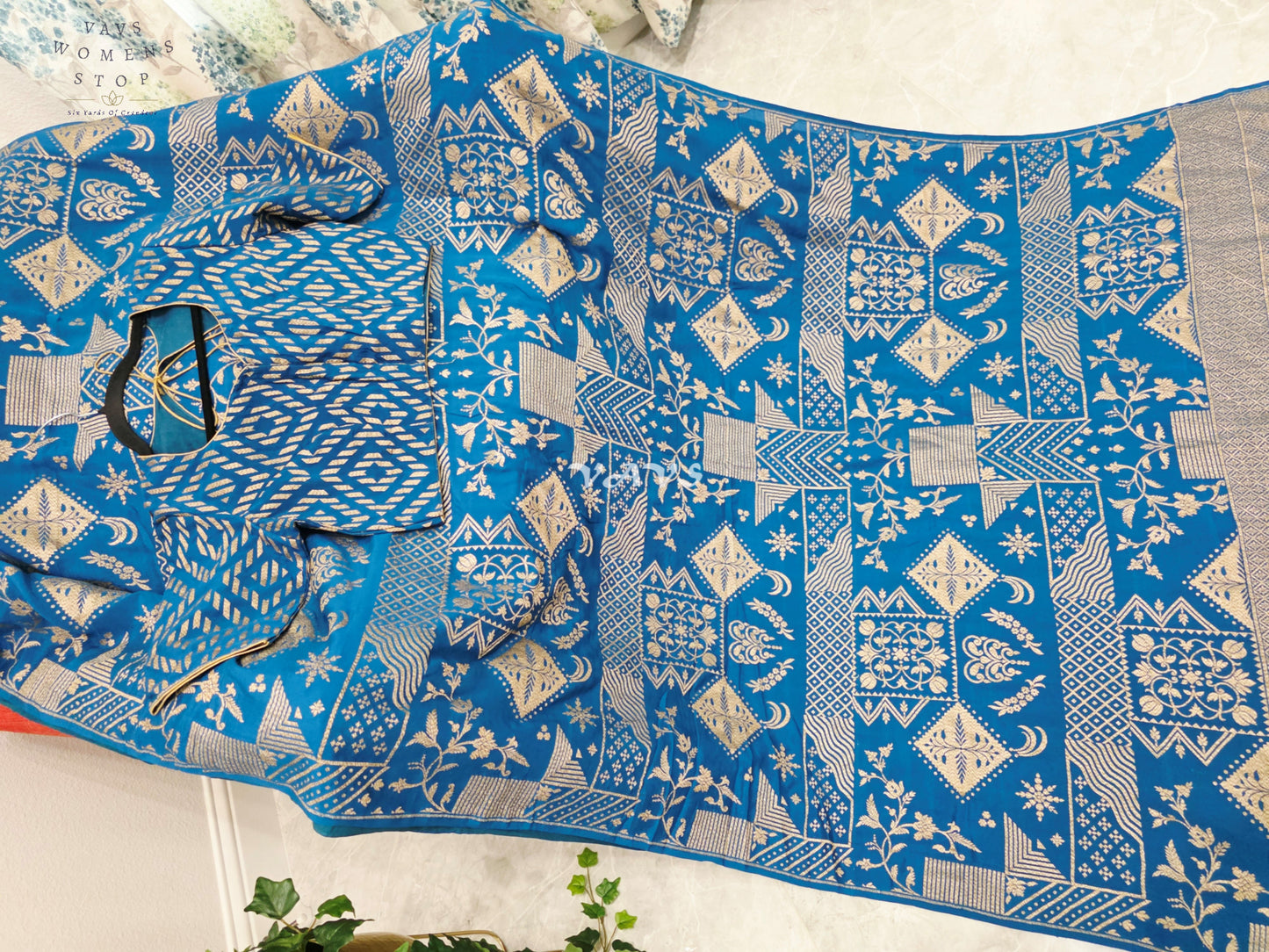 Royal Cobalt Blue Borderless Pure Crepe Khaddi Georgette Saree with Antique Gold Woven Design & Stitched Blouse Size 38-44