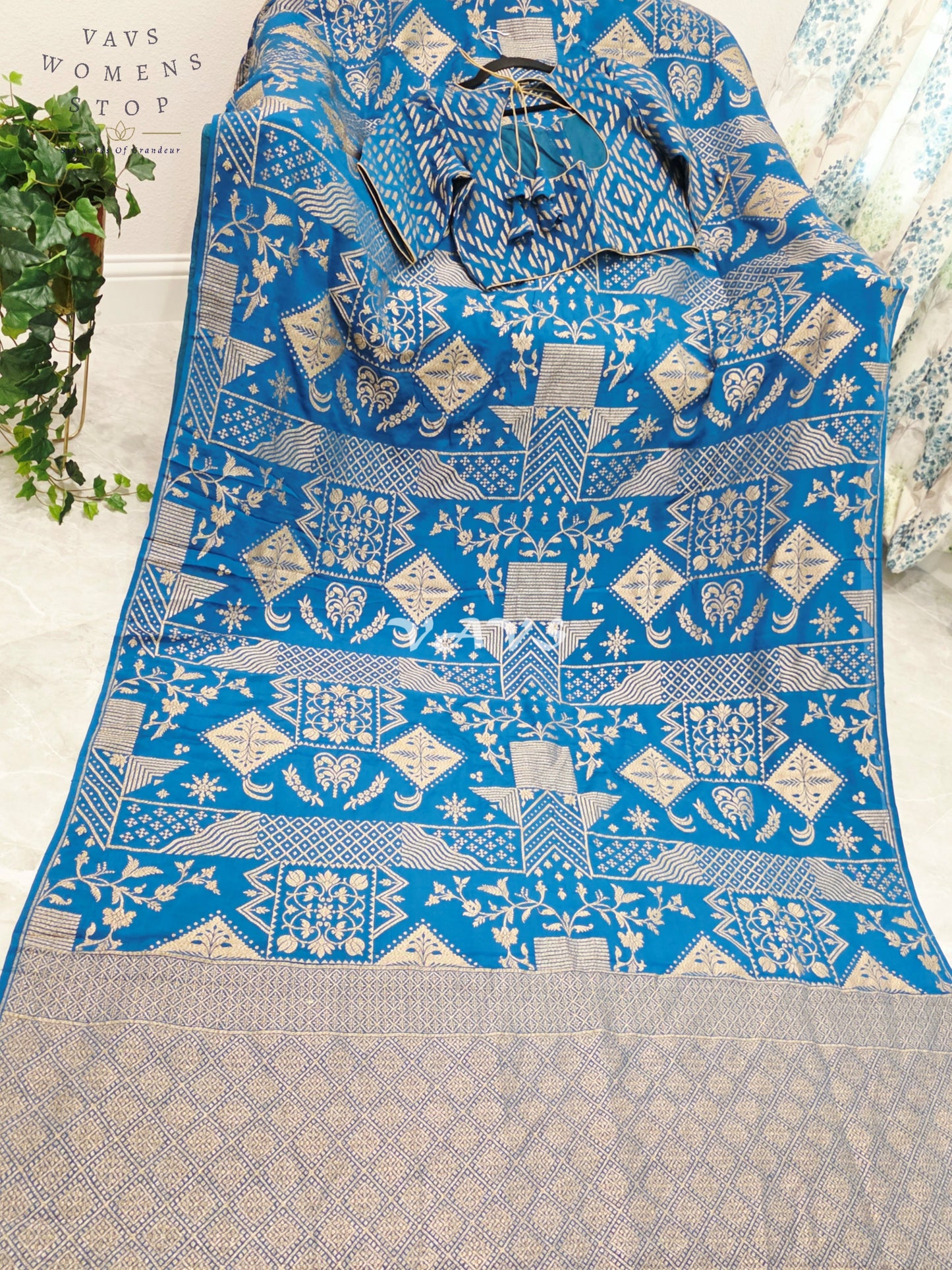 Royal Cobalt Blue Borderless Pure Crepe Khaddi Georgette Saree with Antique Gold Woven Design & Stitched Blouse Size 38-44
