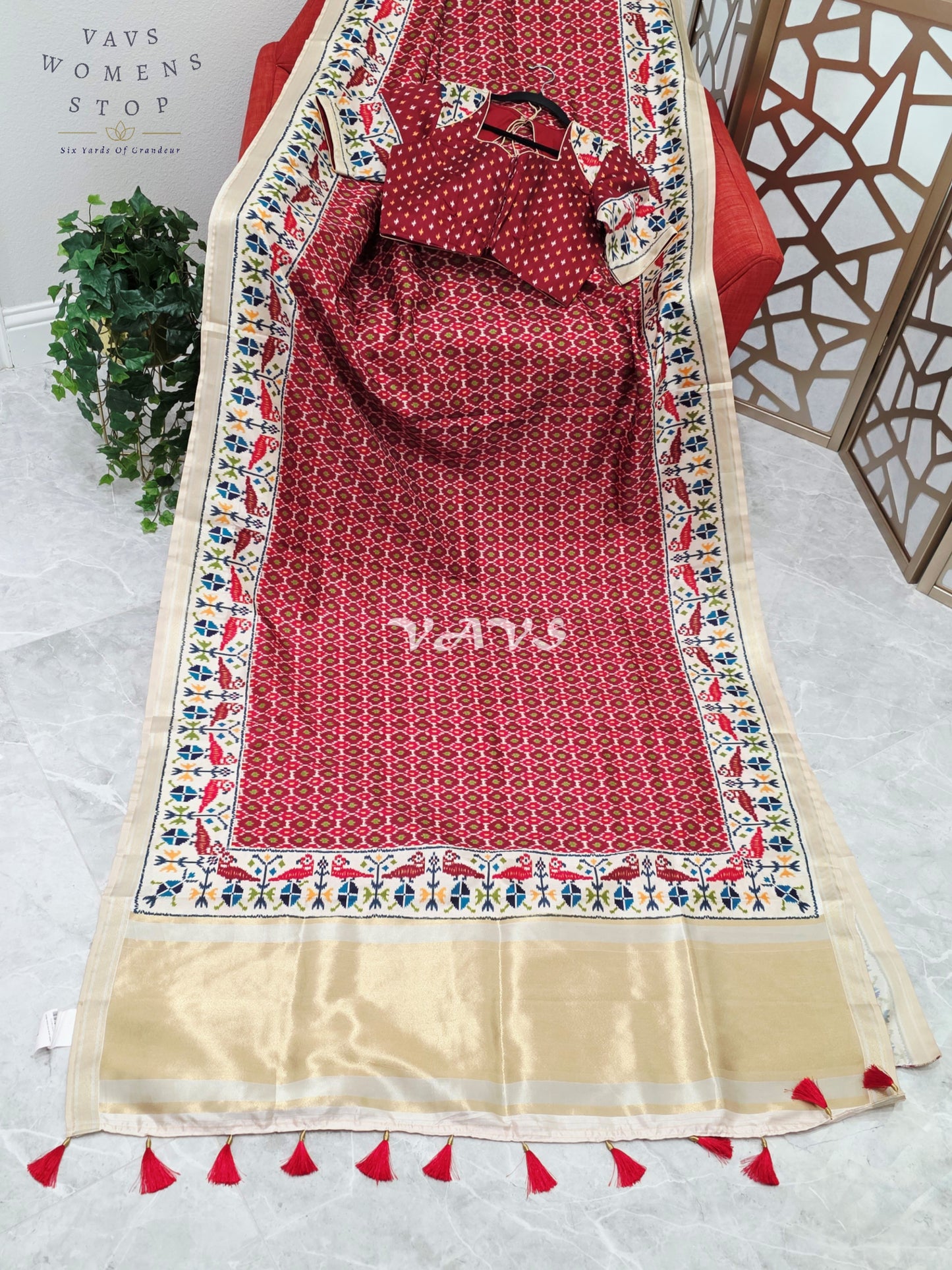 Regal Crimson Red Pochampally Ikkat Print Blended Banarasi Silk Saree with Ivory Gold Pallu & Stitched Blouse Size 38-44