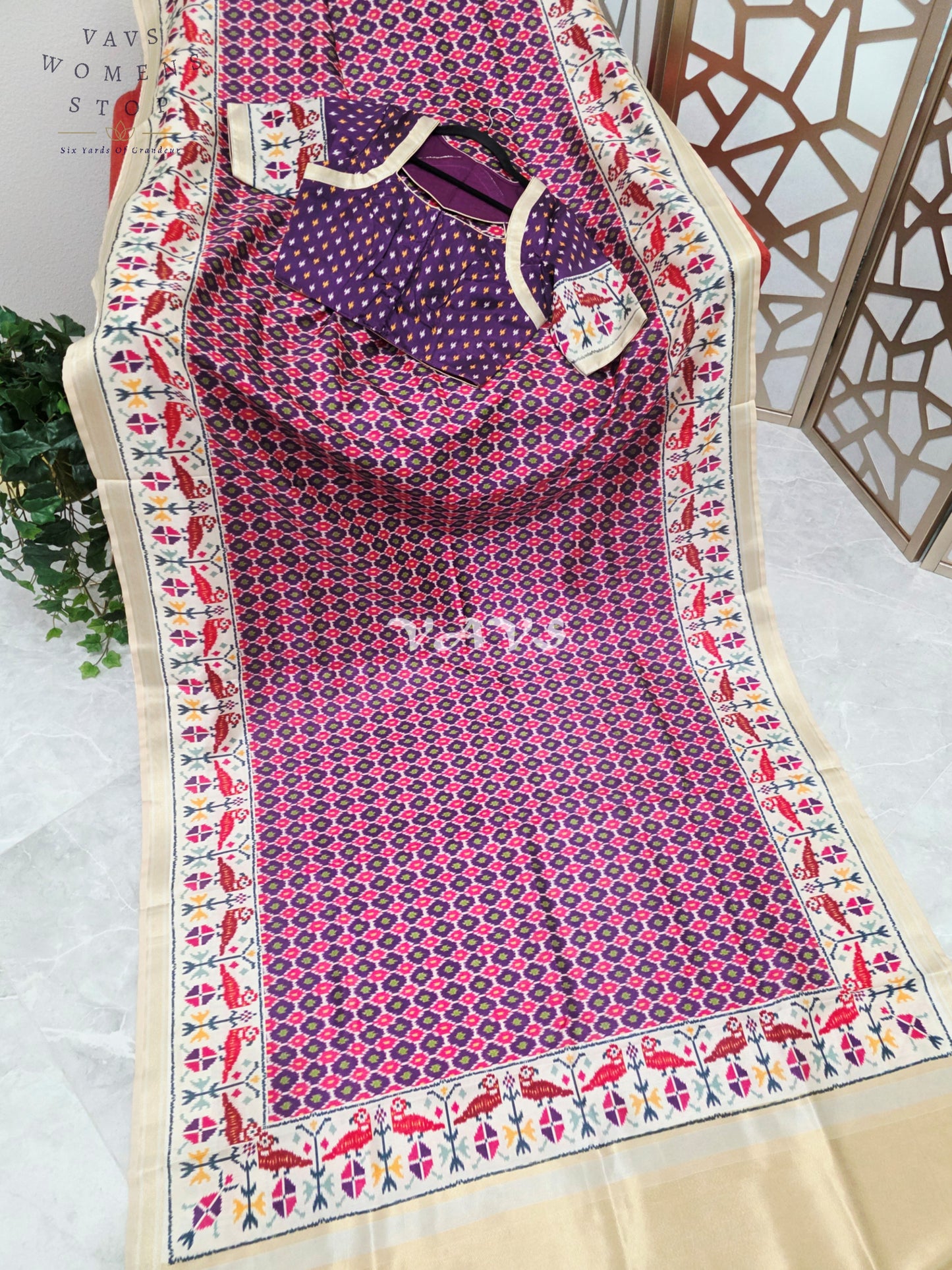 Regal Fuchsia Rose Pochampally Ikkat Print Blended Banarasi Silk Saree with Champagne Gold Pallu & Stitched Blouse Size 34-40