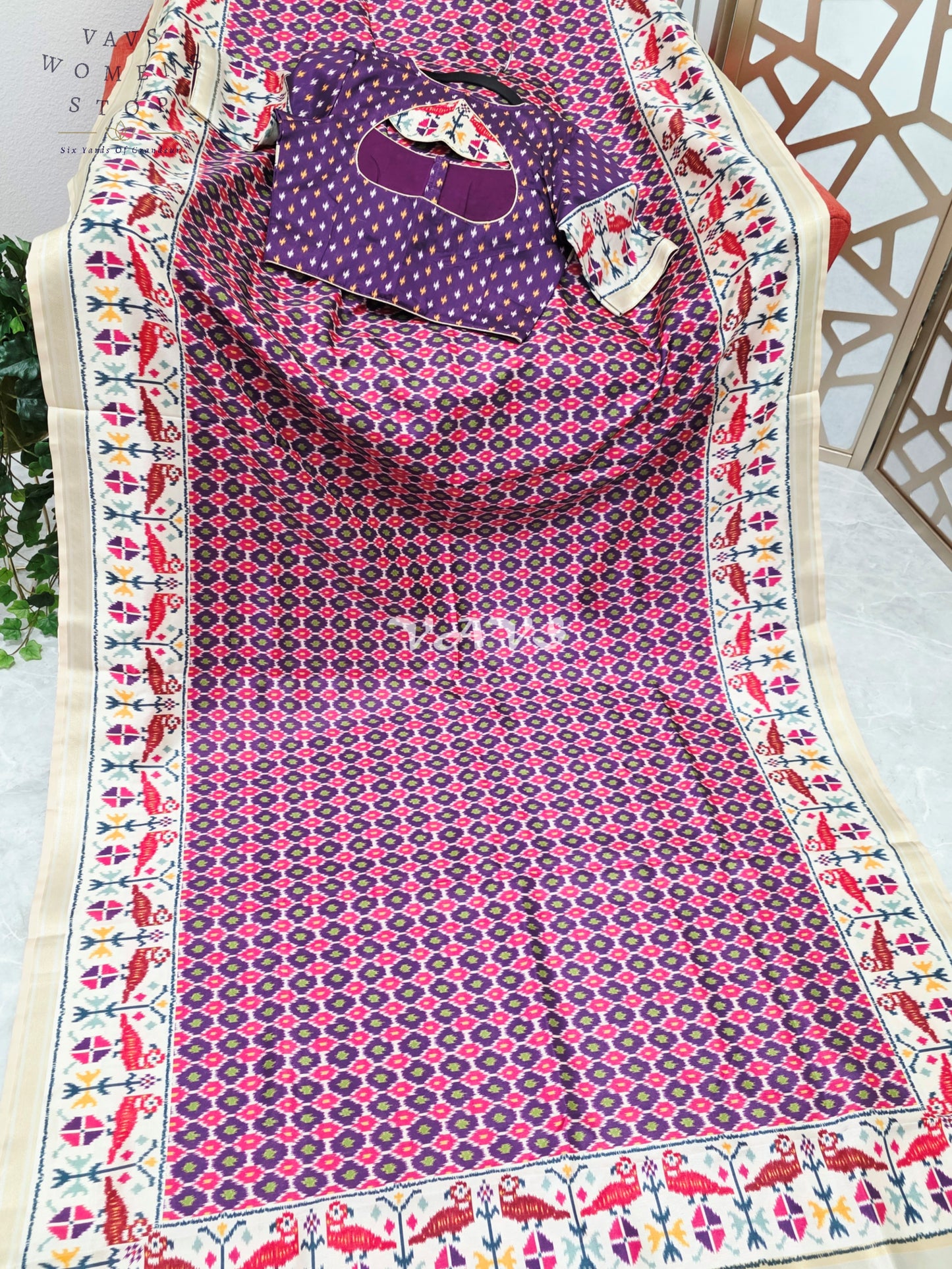 Regal Fuchsia Rose Pochampally Ikkat Print Blended Banarasi Silk Saree with Champagne Gold Pallu & Stitched Blouse Size 34-40