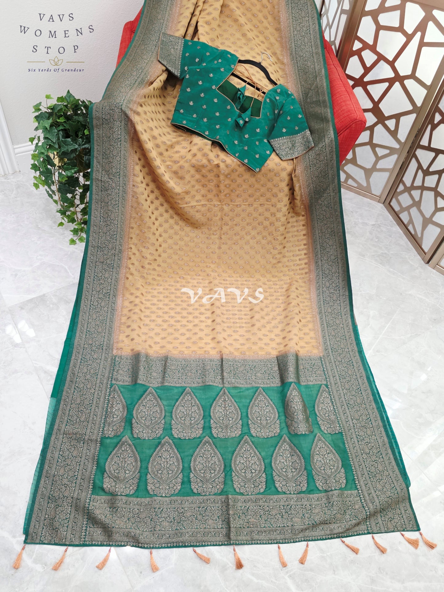 Regal Antique Champagne Gold & Emerald Chiffon Georgette Saree with Stitched Blouse