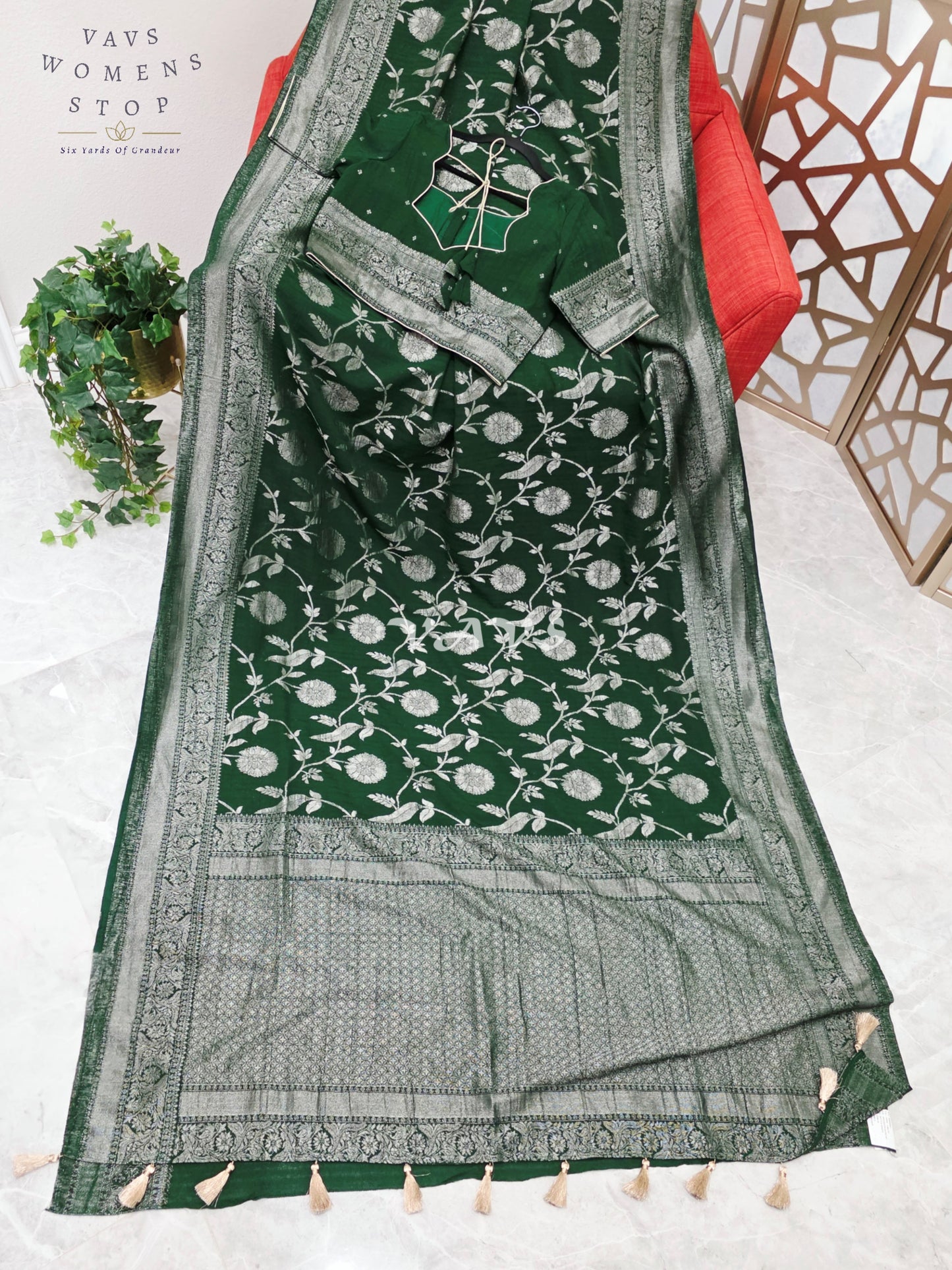 Regal Emerald Green Semi Tussar Georgette Saree with Antique Silver Meenakari Floral Weave & Stitched Blouse