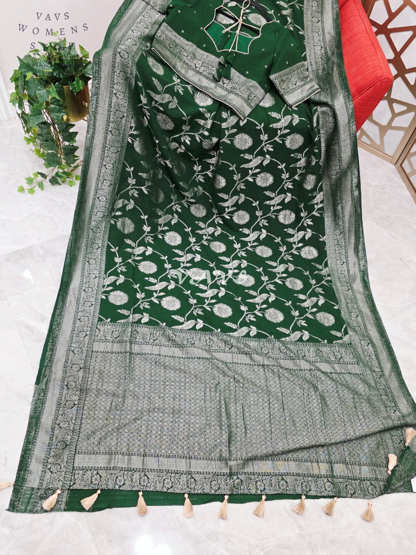 Regal Emerald Green Semi Tussar Georgette Saree with Antique Silver Meenakari Floral Weave & Stitched Blouse