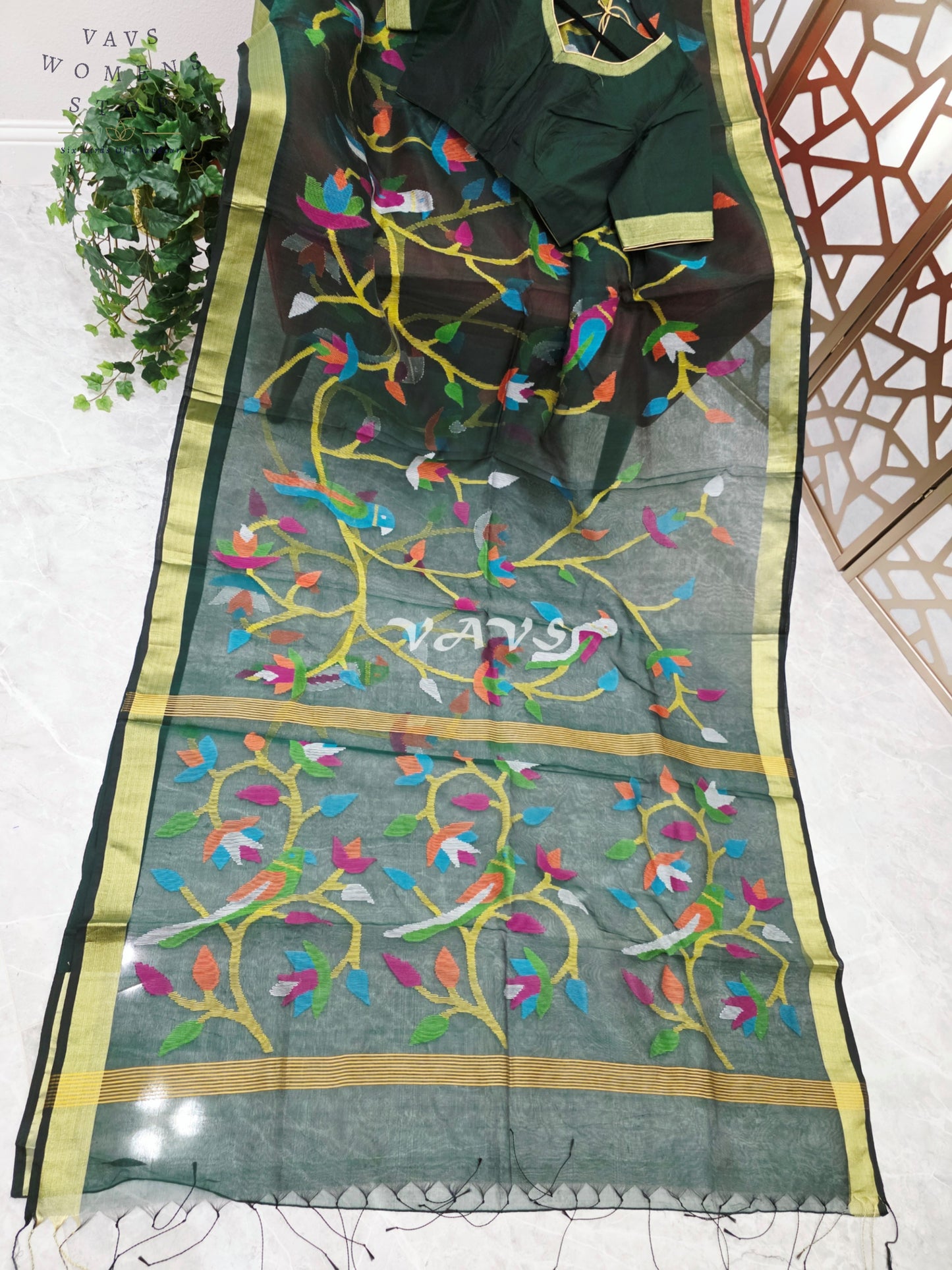 Emerald Forest Green Pure Muslin Silk Jamdani Saree with Multicolor Birds & Stitched Blouse Size 42-48