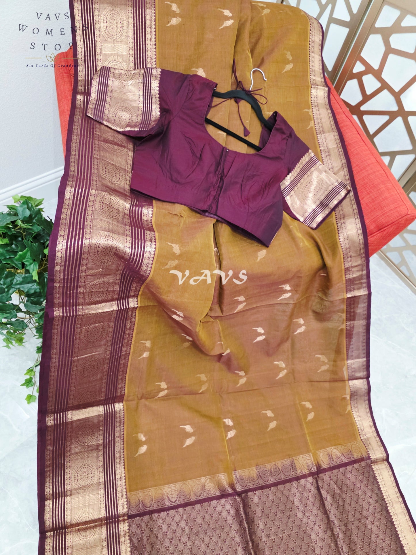 Heritage Antique Bronze Handloom Mangalagiri Pattu Silk Cotton Saree with Wine Blouse Size 42-48
