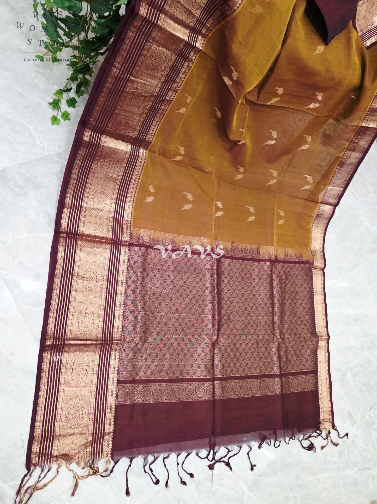 Heritage Antique Bronze Handloom Mangalagiri Pattu Silk Cotton Saree with Wine Blouse Size 42-48