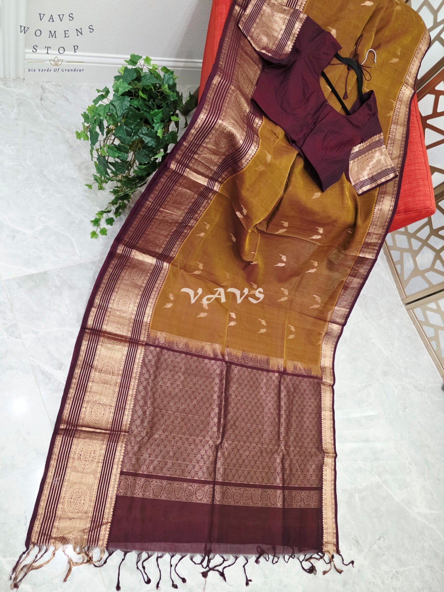 Heritage Antique Bronze Handloom Mangalagiri Pattu Silk Cotton Saree with Wine Blouse Size 42-48