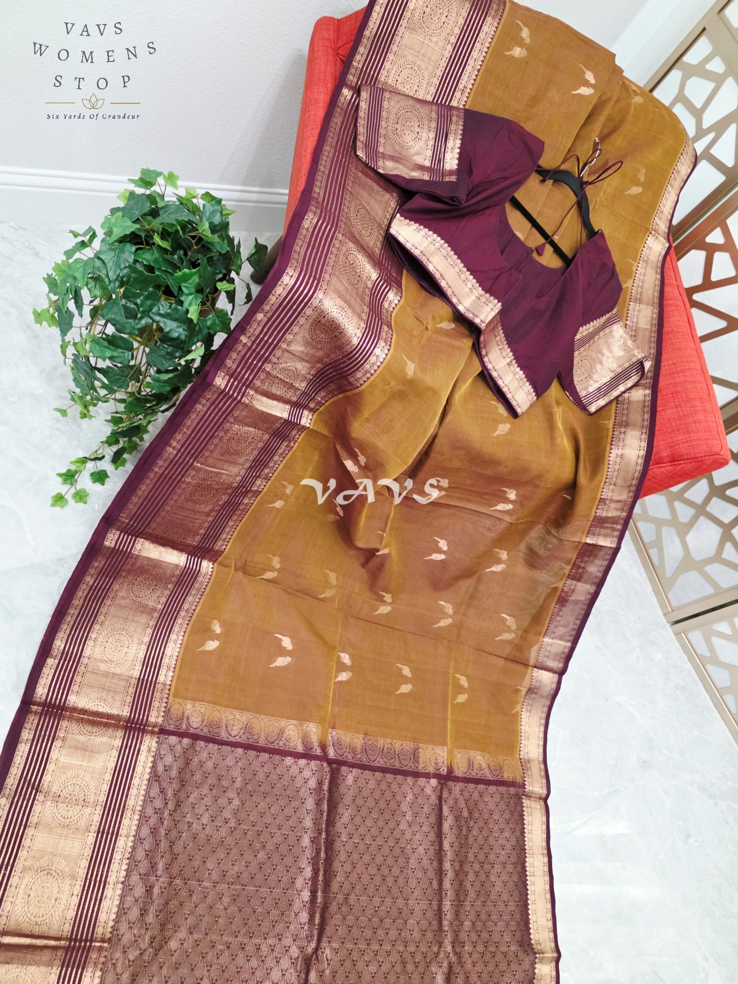Heritage Antique Bronze Handloom Mangalagiri Pattu Silk Cotton Saree with Wine Blouse Size 42-48