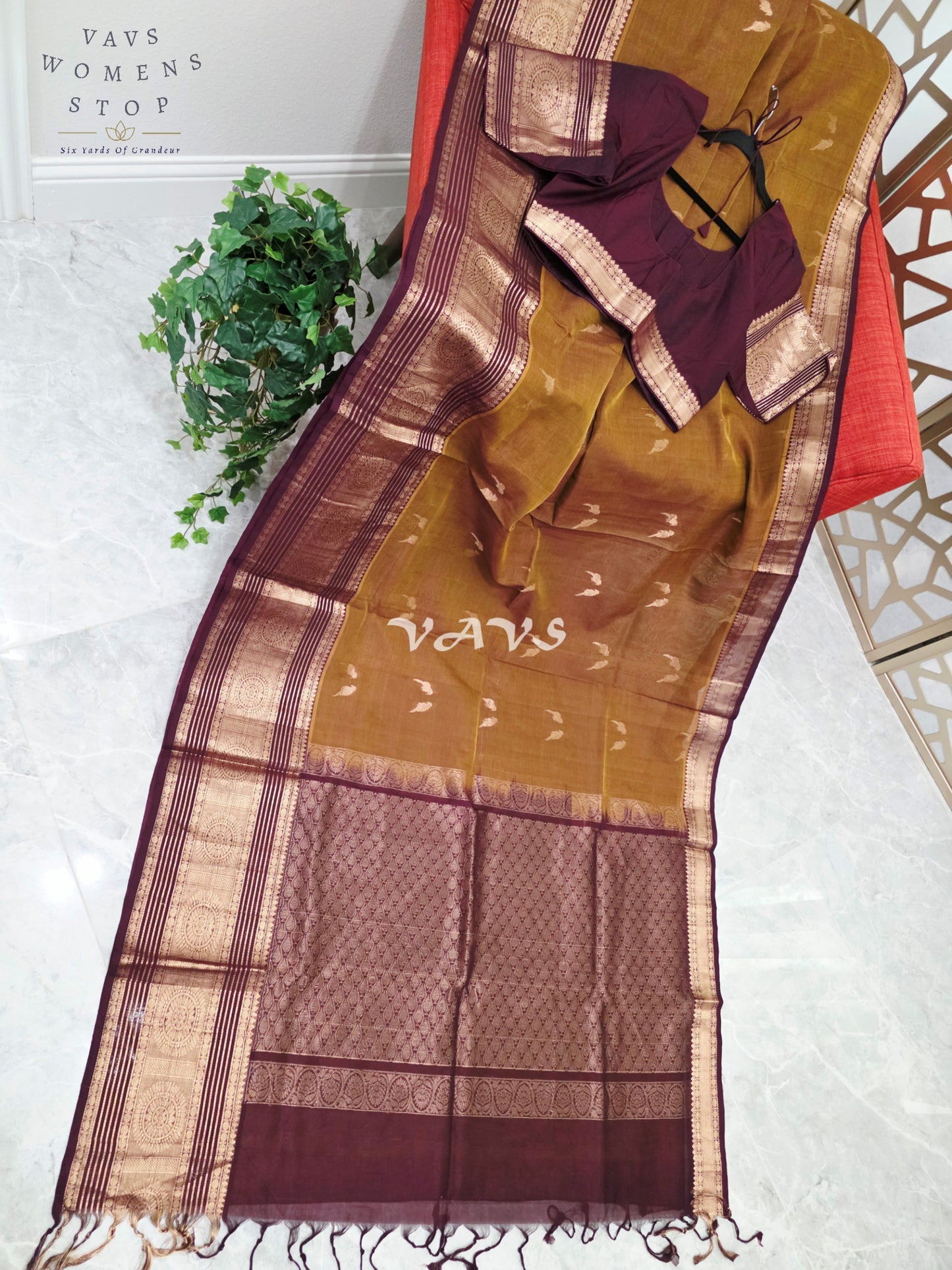 Heritage Antique Bronze Handloom Mangalagiri Pattu Silk Cotton Saree with Wine Blouse Size 42-48