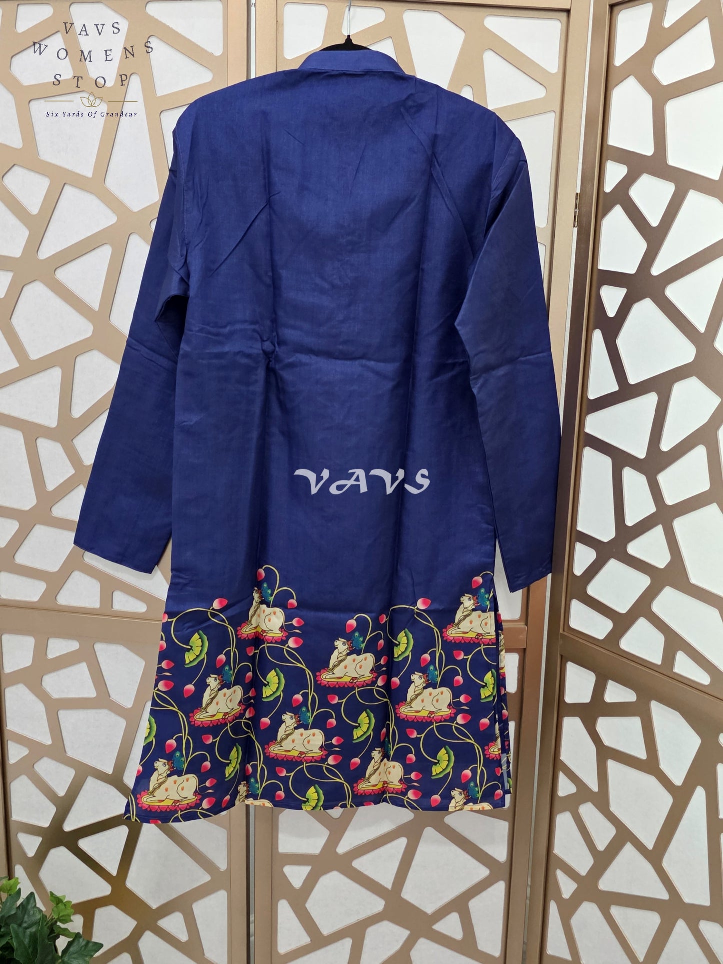 Royal Cobalt Navy Kalamkari Tussar Silk Pichwai Cow Men’s Tailored Kurta – Size Small