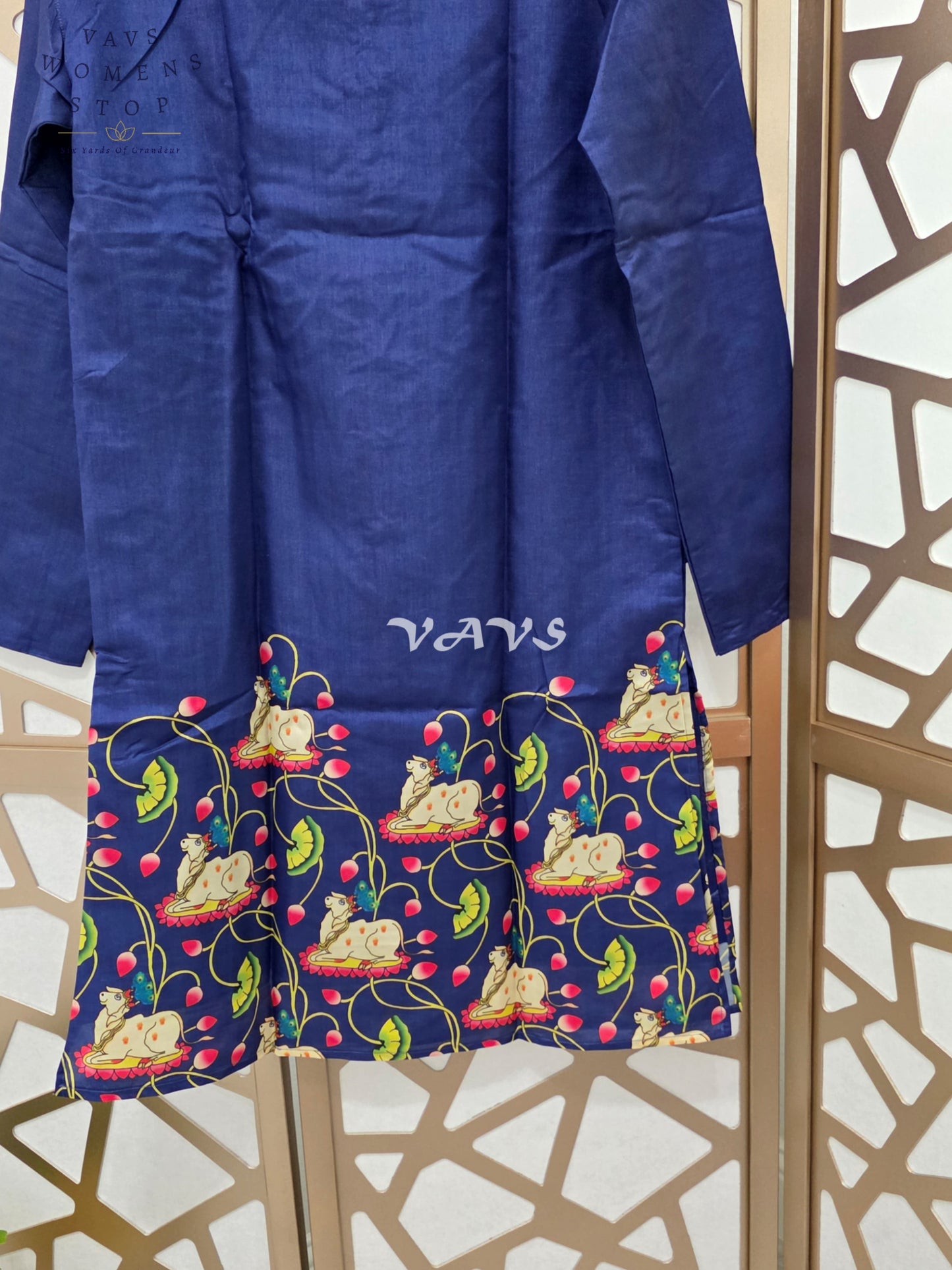 Royal Cobalt Navy Kalamkari Tussar Silk Pichwai Cow Men’s Tailored Kurta – Size Small