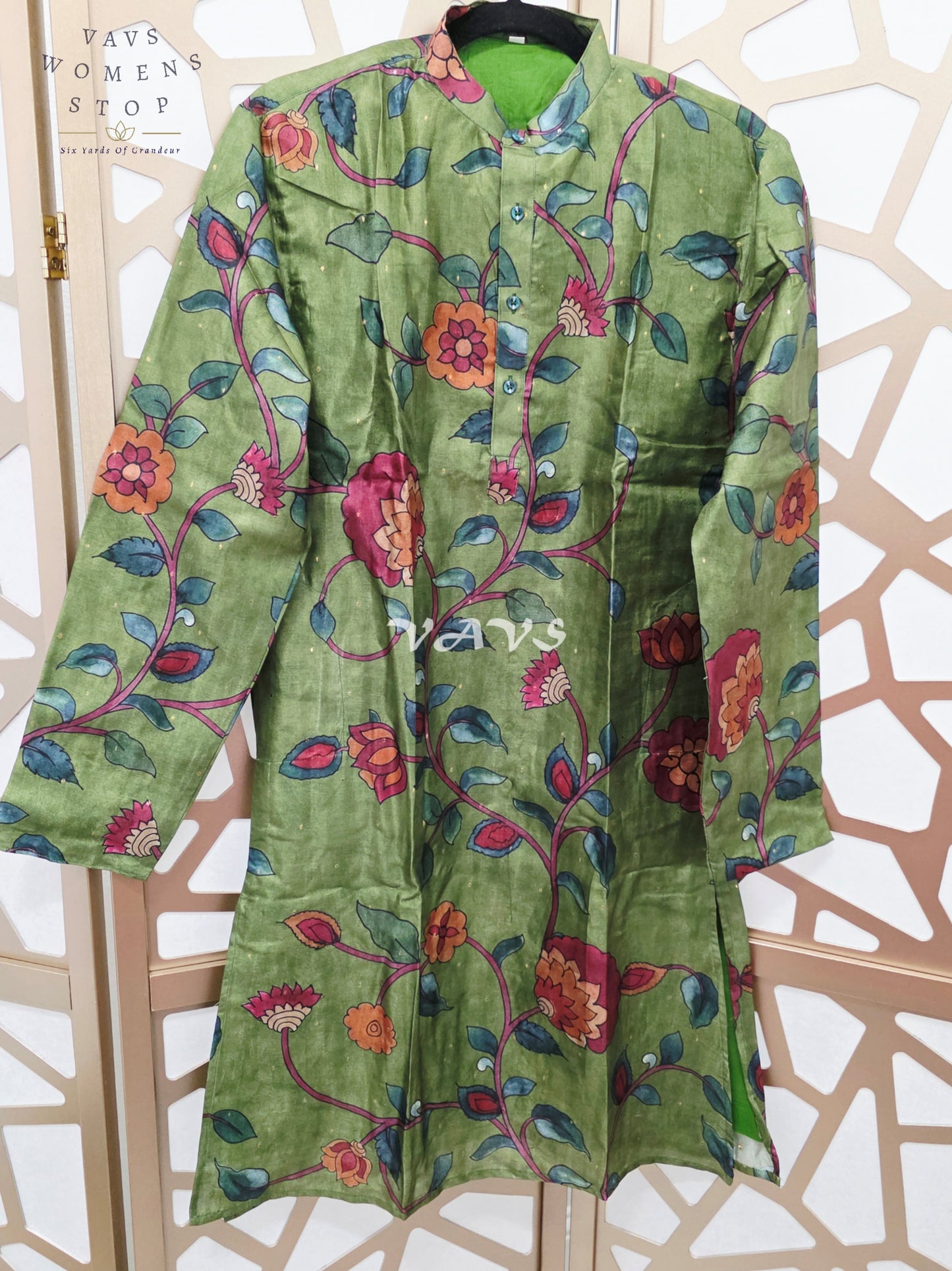 Regal Olive Green Kalamkari Floral Tussar Silk Men’s Tailored Kurta – Size Small