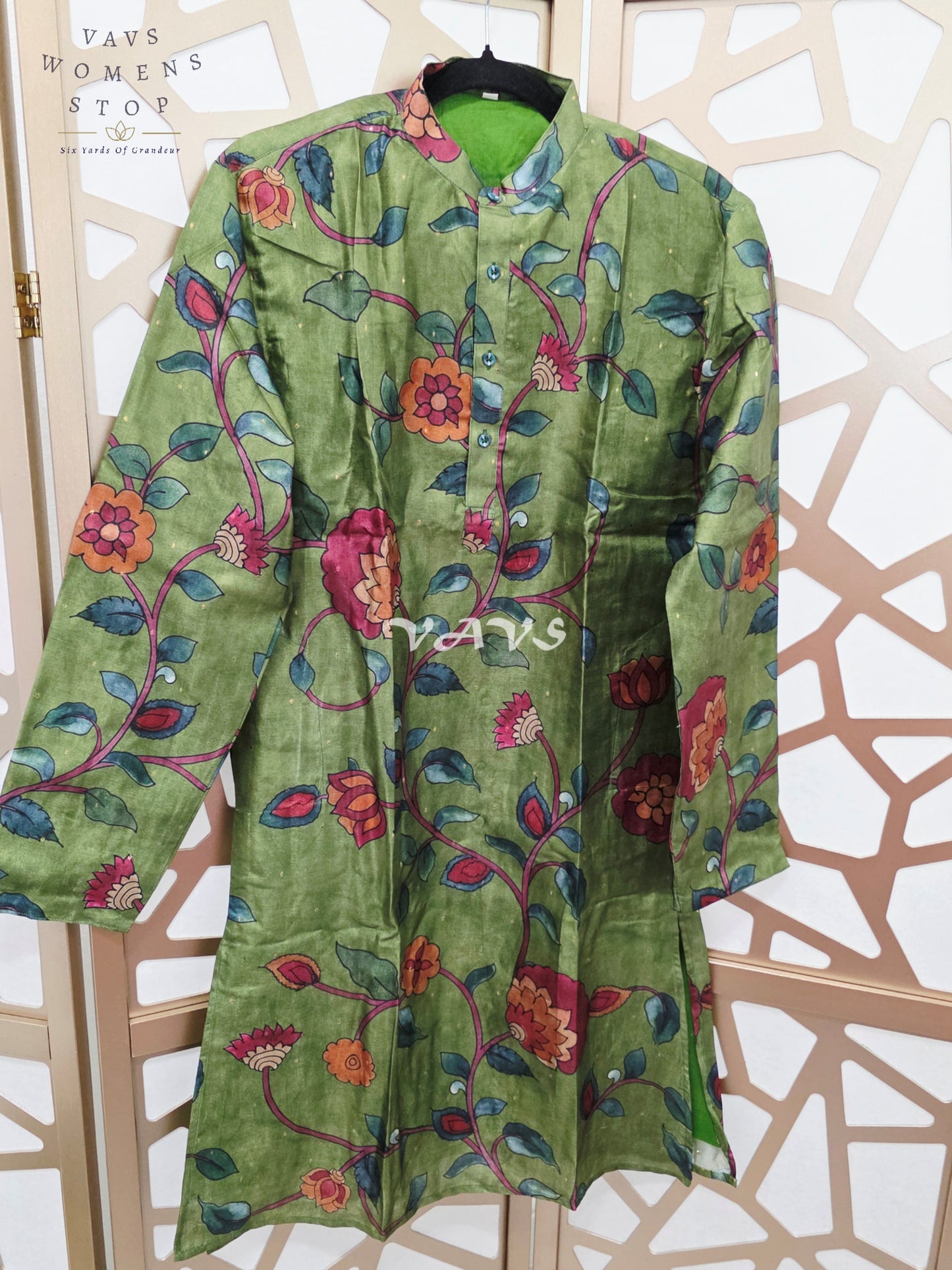 Regal Olive Green Kalamkari Floral Tussar Silk Men’s Tailored Kurta – Size Small