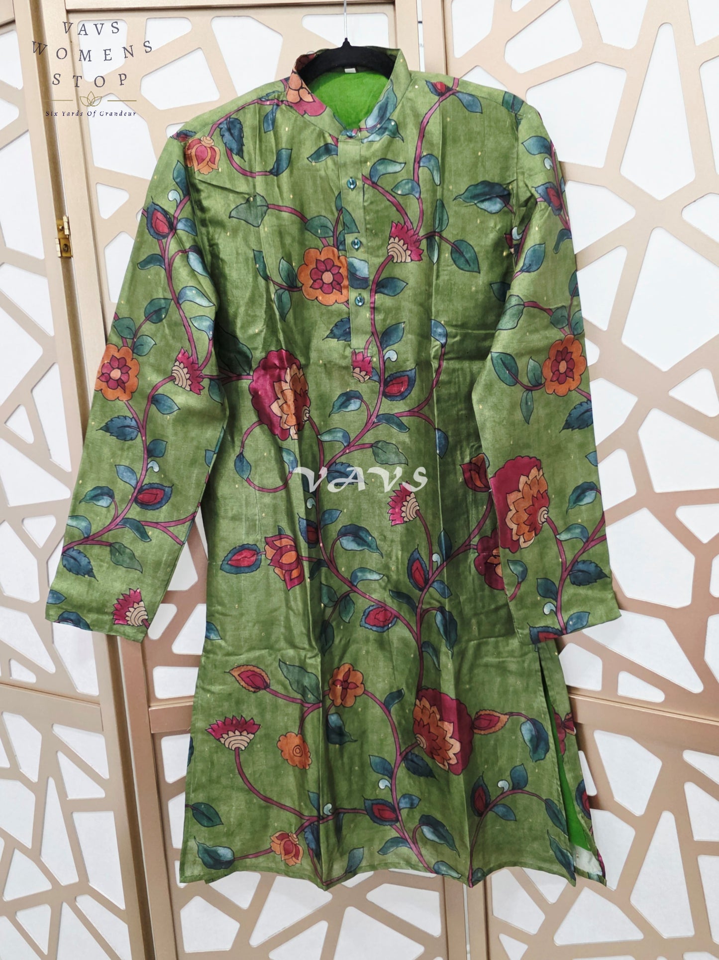 Regal Olive Green Kalamkari Floral Tussar Silk Men’s Tailored Kurta – Size Small