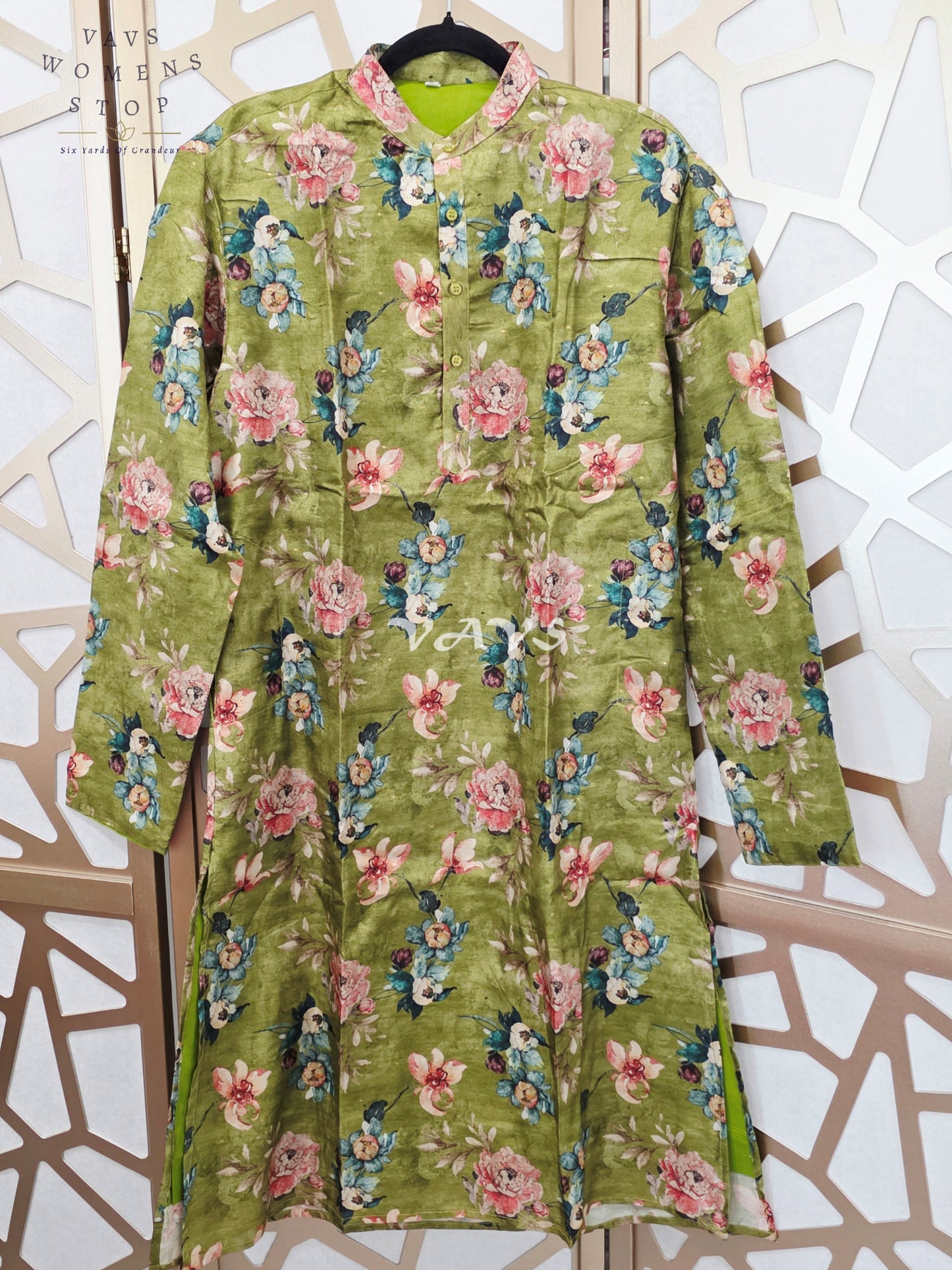 Regal Olive Green Soft Tussar Silk Floral Men’s Tailored Kurta – Size Large