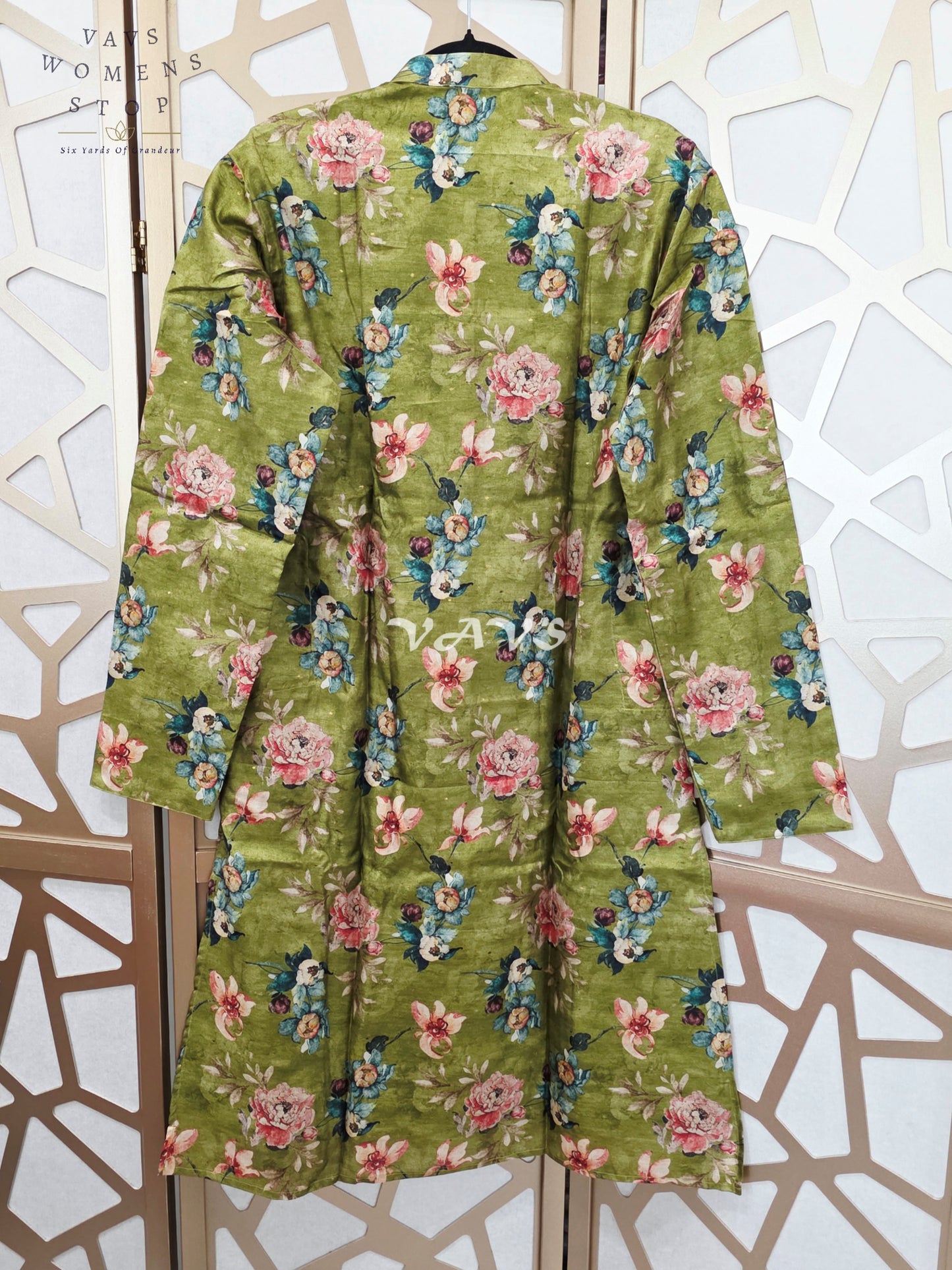 Regal Olive Green Soft Tussar Silk Floral Men’s Tailored Kurta – Size Large