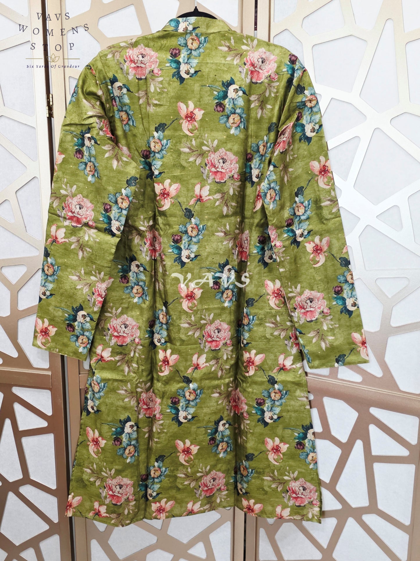 Regal Olive Green Soft Tussar Silk Floral Men’s Tailored Kurta – Size Large