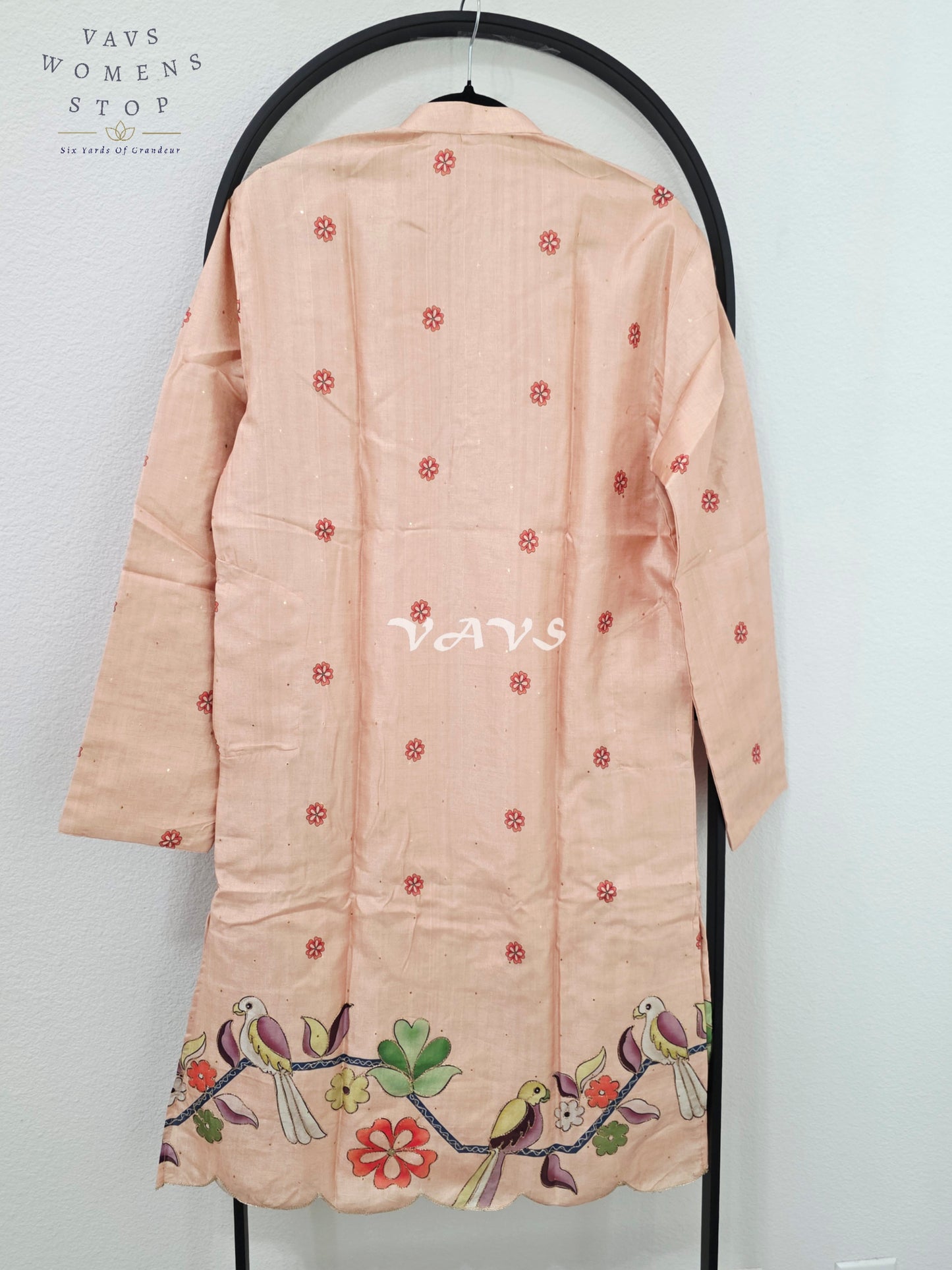 Regal Blush Peach Soft Tussar Silk Men’s Bird & Floral Embroidered Tailored Kurta – Size Medium