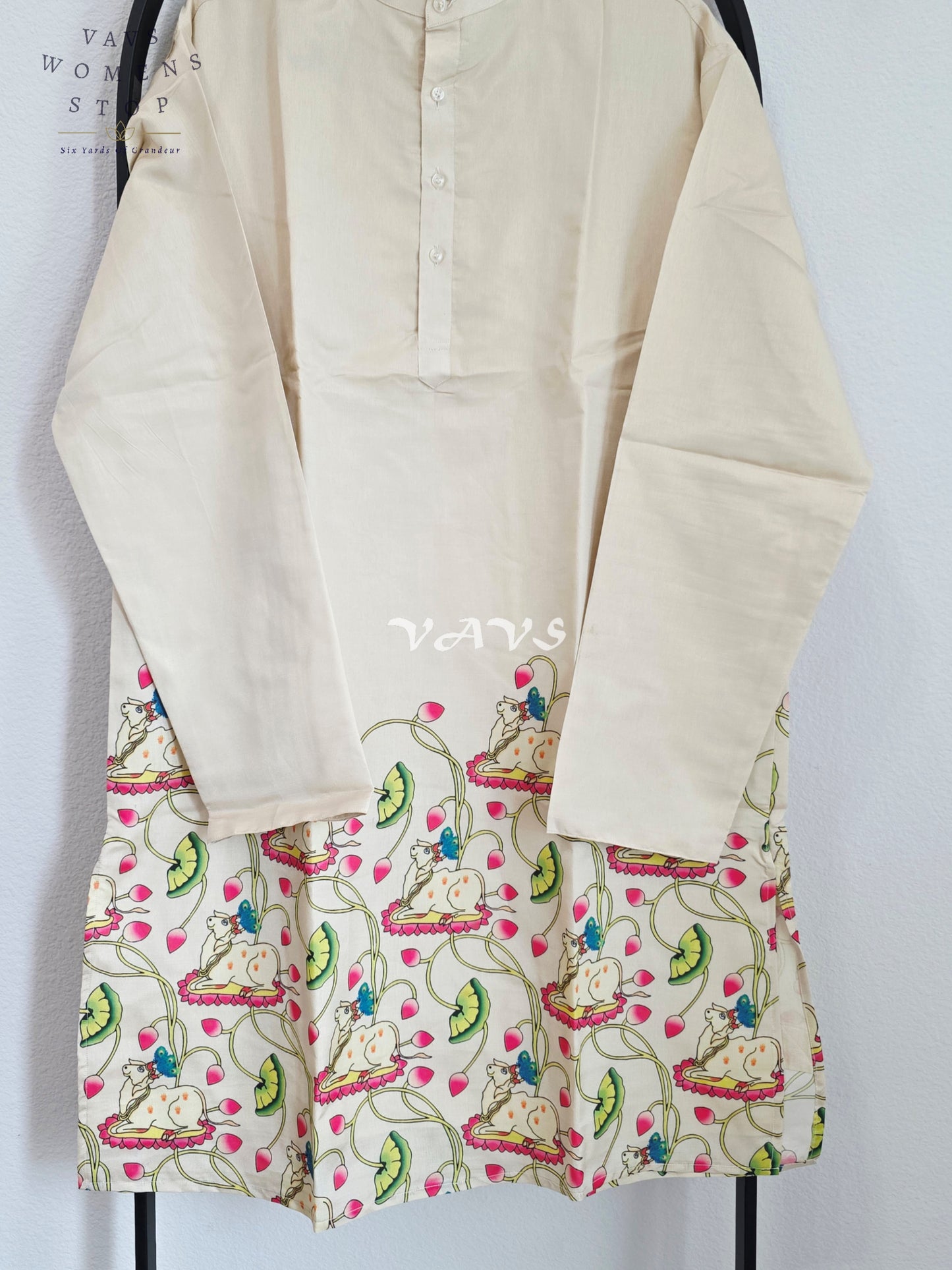 Royal Pearl Ivory Kalamkari Tussar Silk Pichwai Cow Men’s Tailored Kurta – Size XL