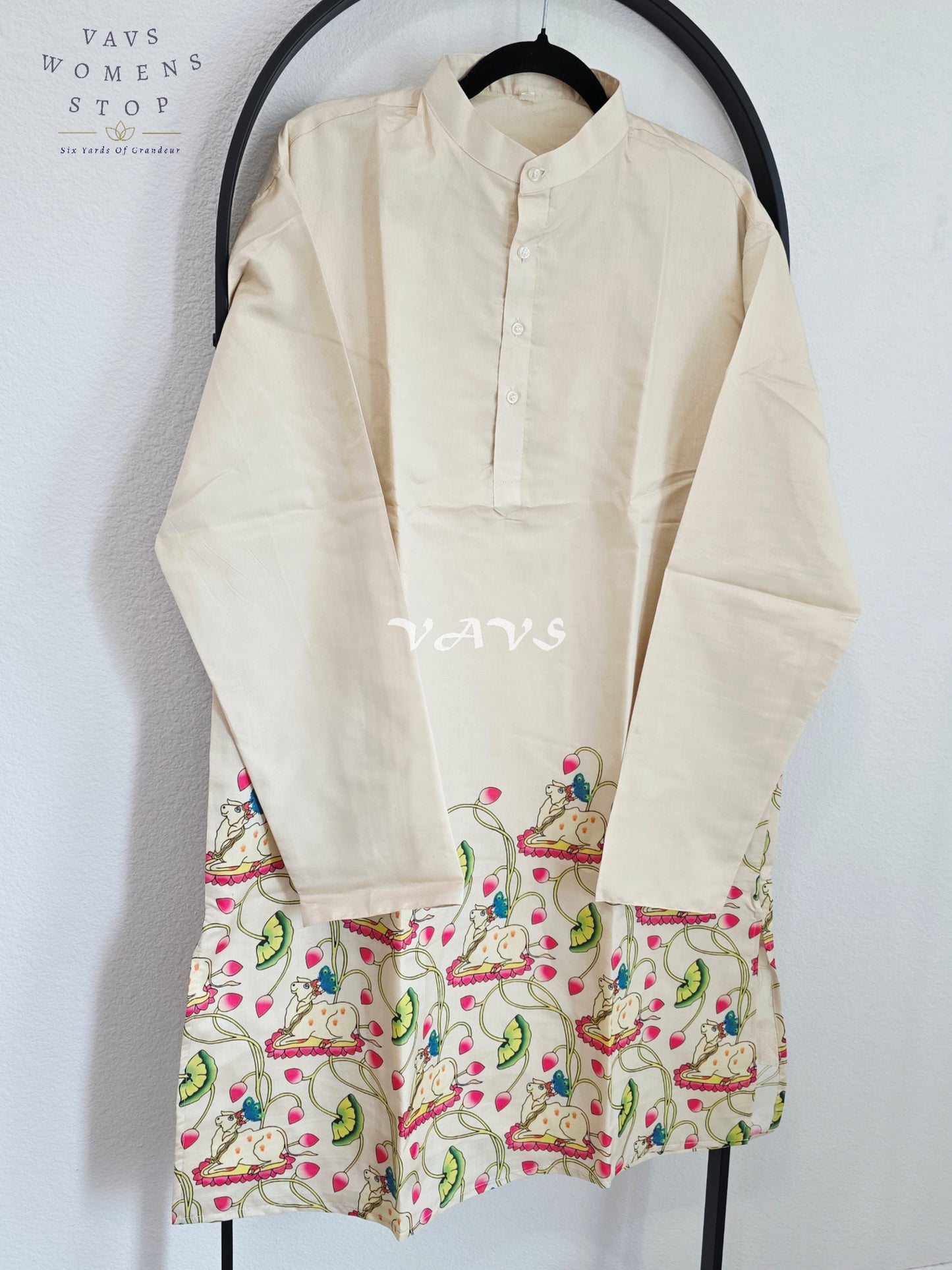 Royal Pearl Ivory Kalamkari Tussar Silk Pichwai Cow Men’s Tailored Kurta – Size XL